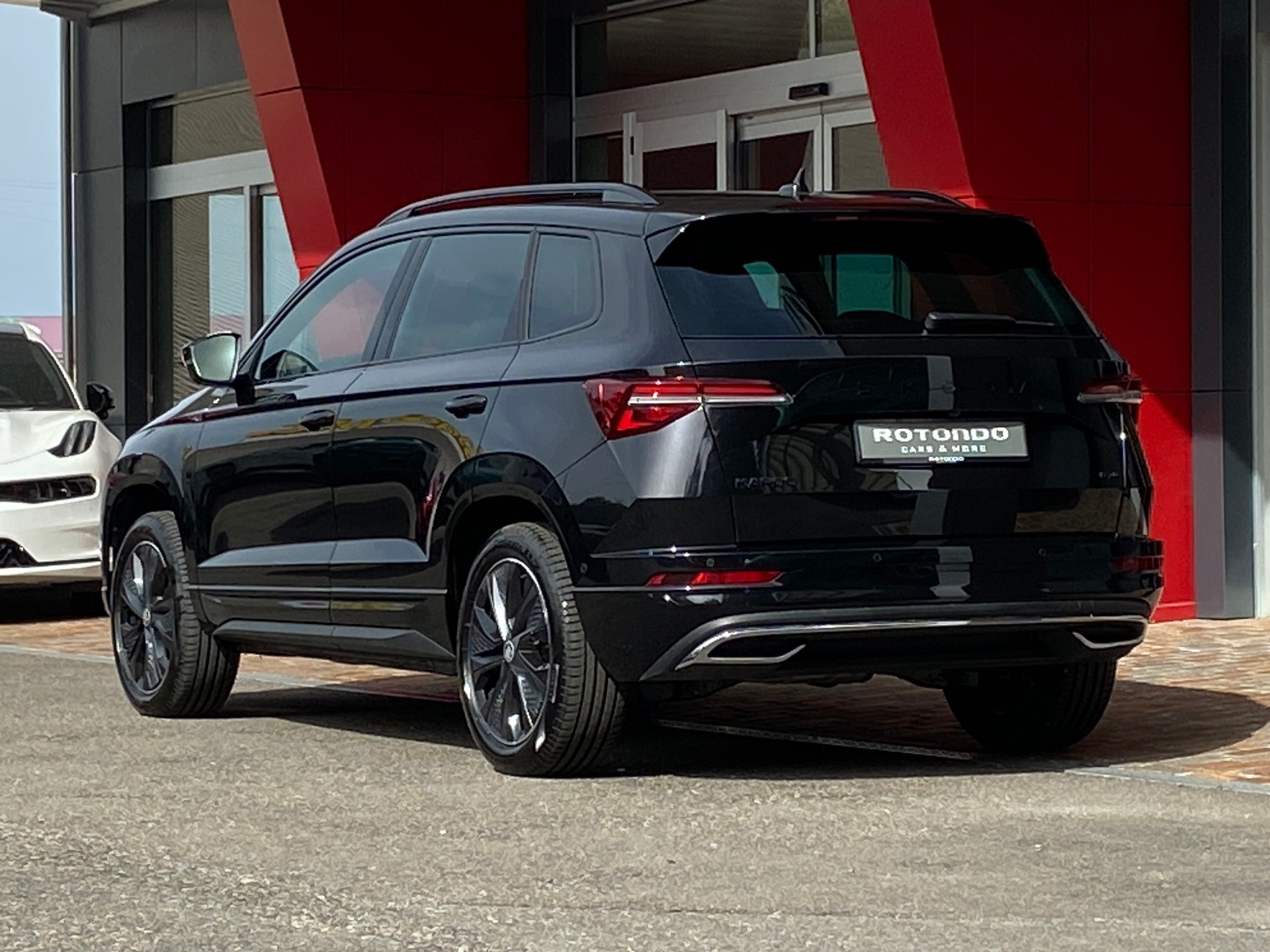 SKODA Karoq 2.0 TDI CR Sport Line 4x4 DSG-image-18
