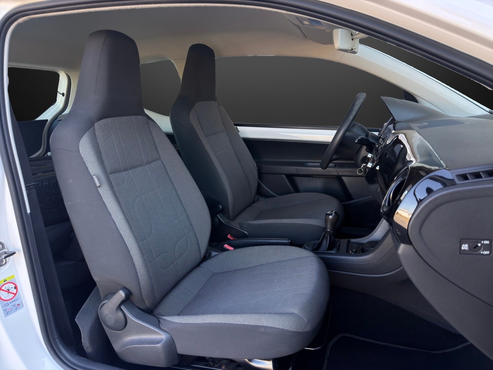 VW Up 1.0 BMT move up-image-8