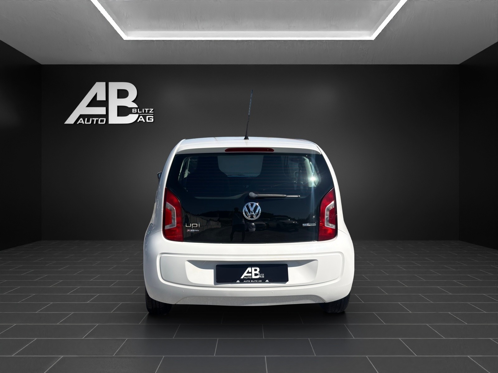 VW Up 1.0 BMT move up-image-3
