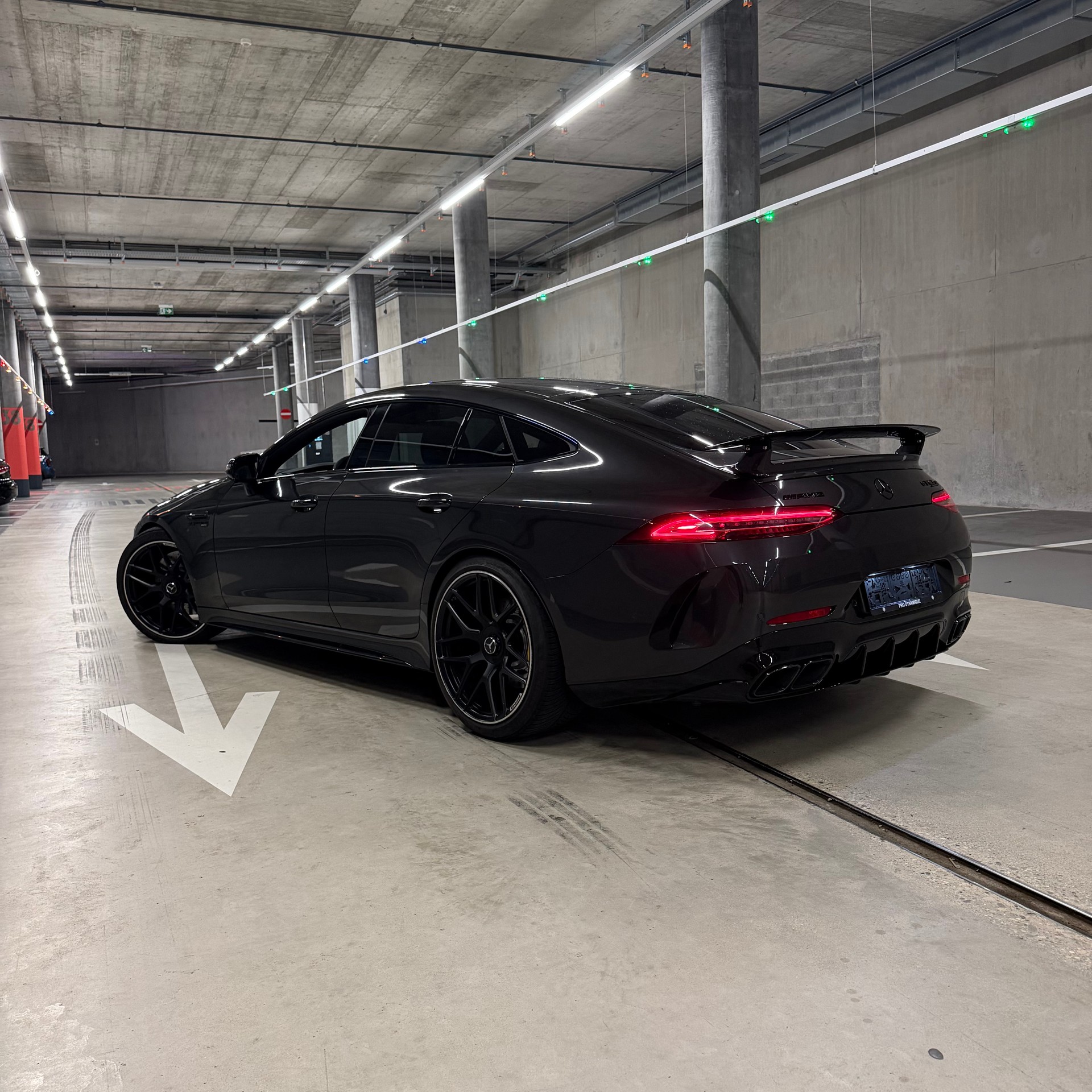 MERCEDES-BENZ AMG GT 4 63 S 4Matic+ Speedshift MCT-image-4
