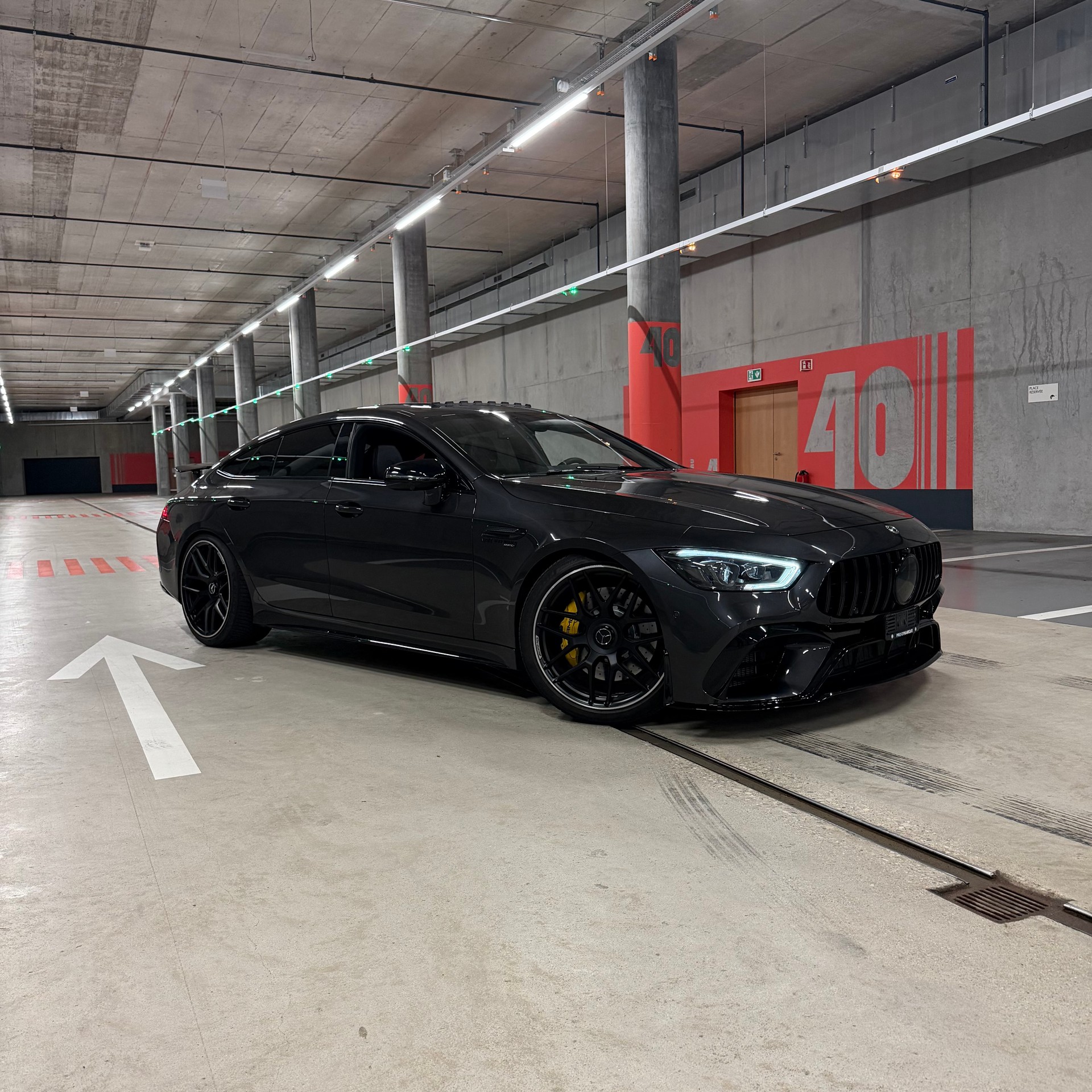 MERCEDES-BENZ AMG GT 4 63 S 4Matic+ Speedshift MCT-showroom-element-1