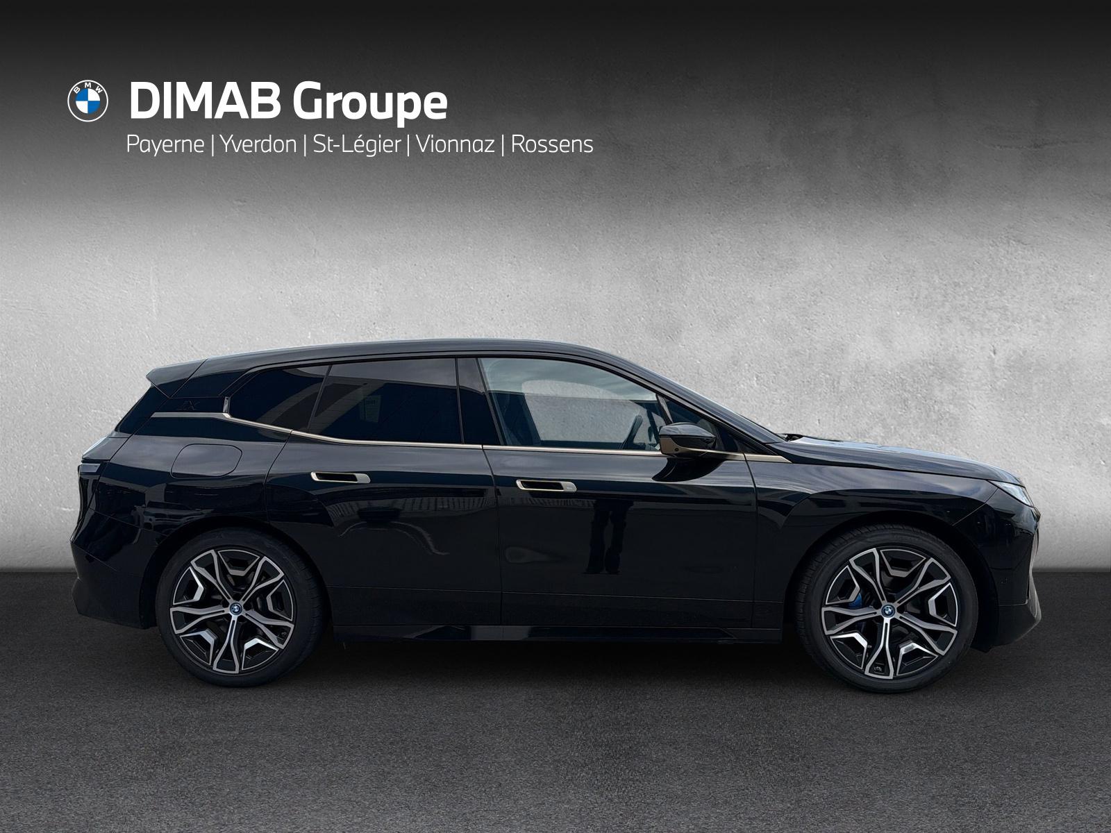 BMW iX xDrive40 M Sport Pro (CH) ** Action de Leasing à 0.9% ** 📍-image-5