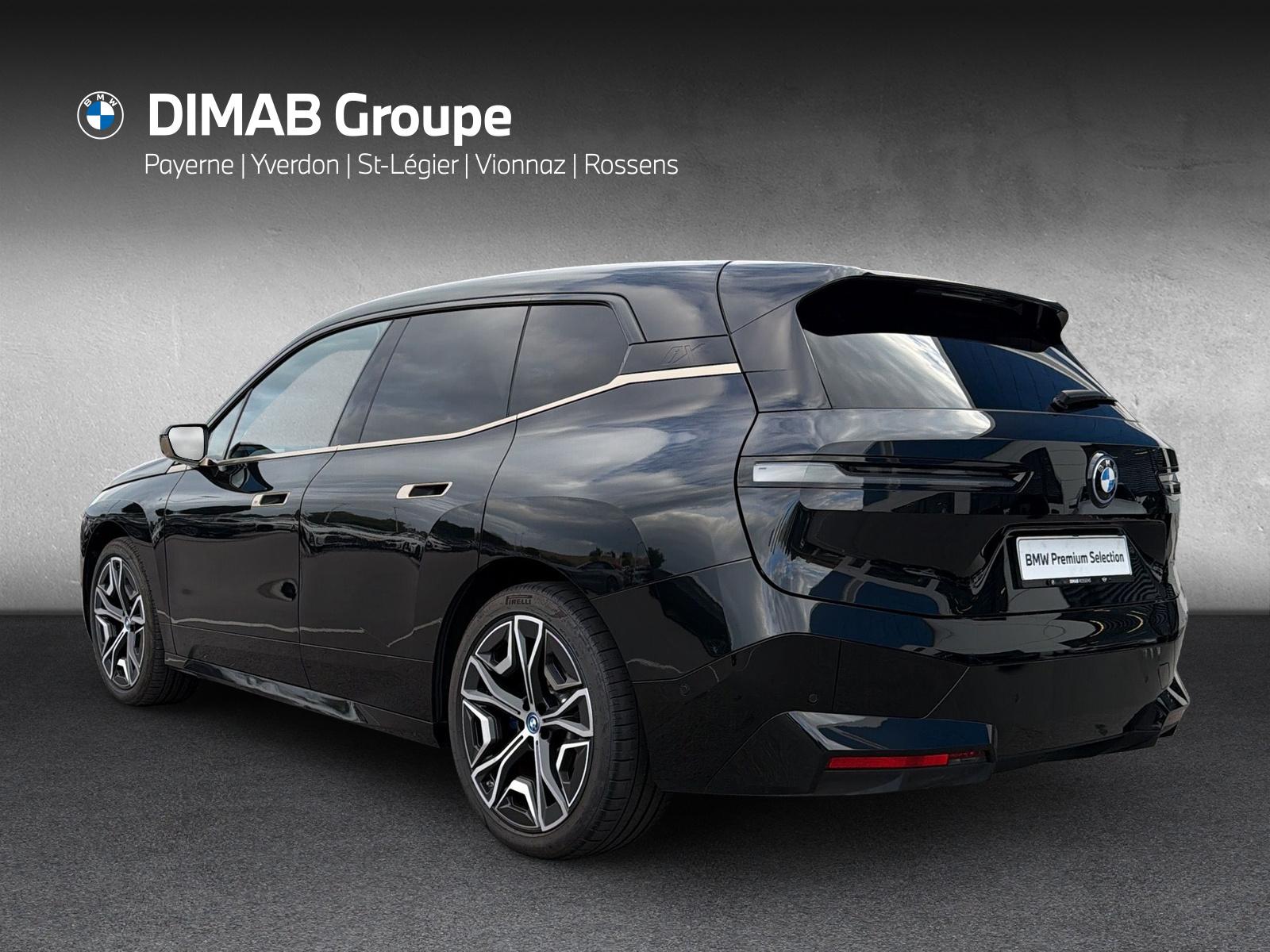 BMW iX xDrive40 M Sport Pro (CH) ** Action de Leasing à 0.9% ** 📍-showroom-element-2