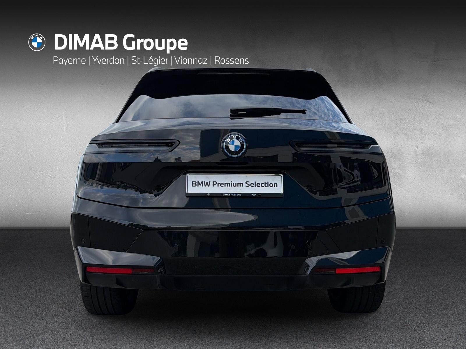 BMW iX xDrive40 M Sport Pro (CH) ** Action de Leasing à 0.9% ** 📍-showroom-element-3