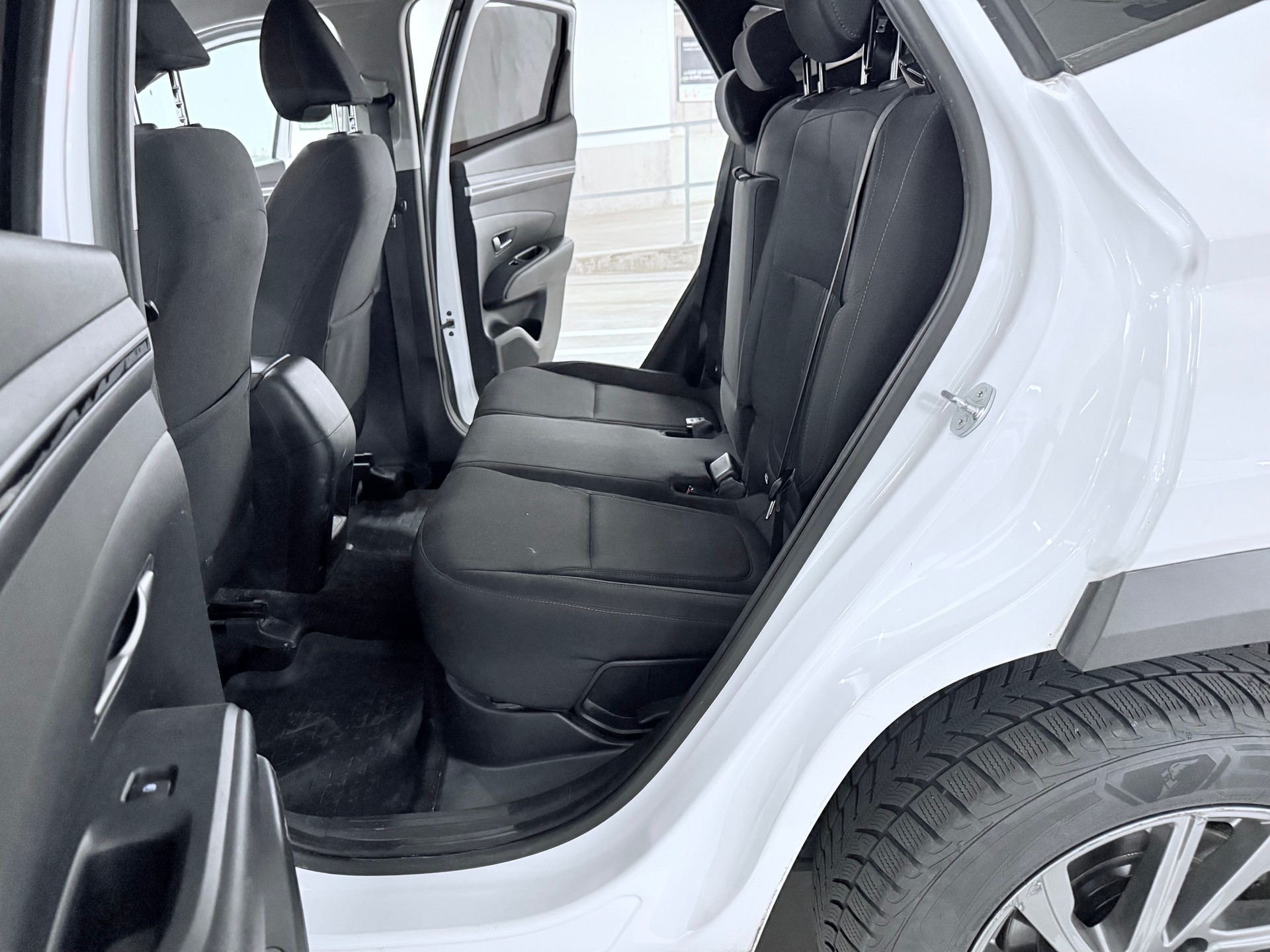 HYUNDAI Tucson 1.6 TGDI HEV Origo 4WD-image-12