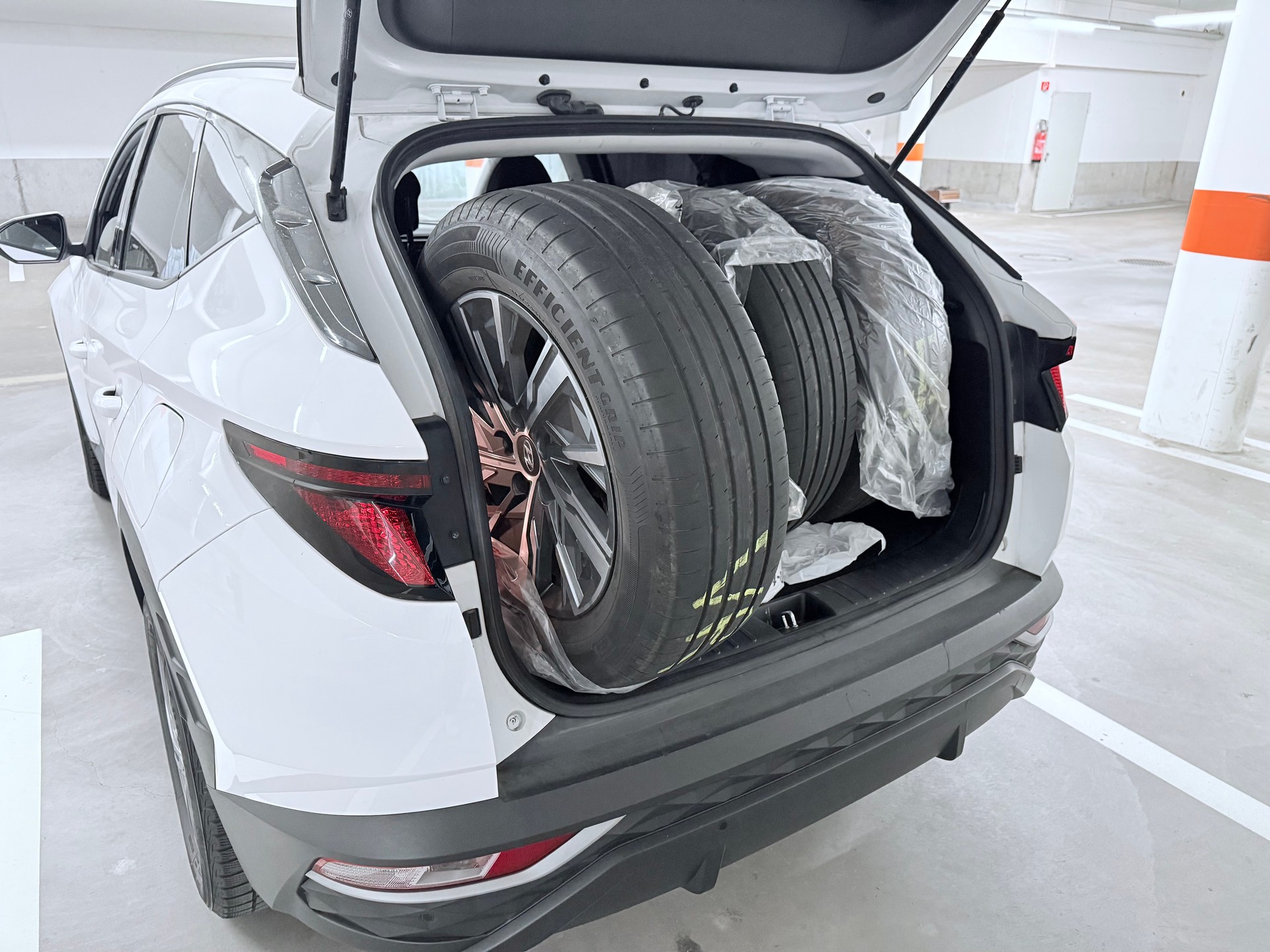 HYUNDAI Tucson 1.6 TGDI HEV Origo 4WD-image-8