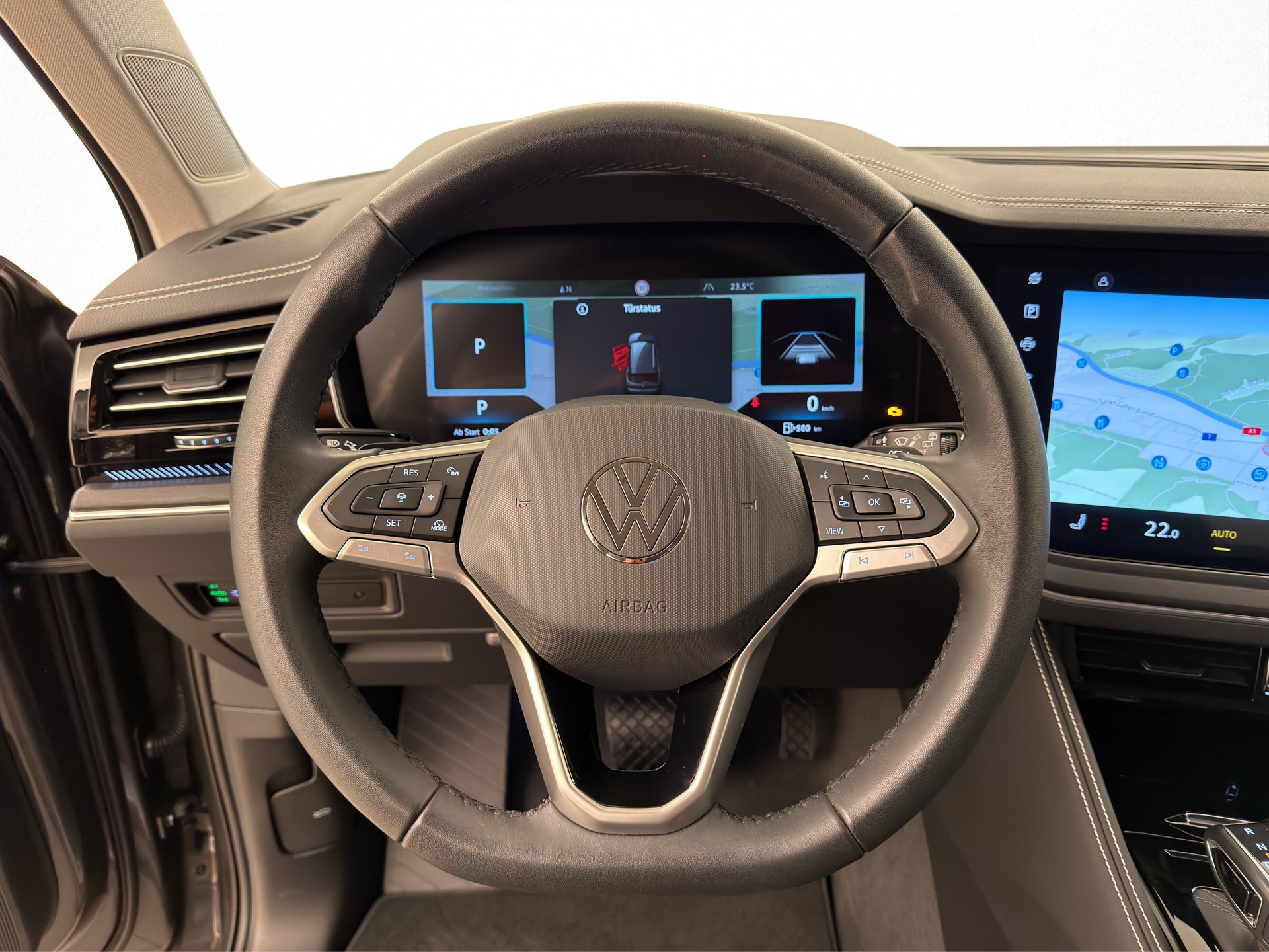 VW Touareg 3.0 V6 TDI 4Motion-image-6