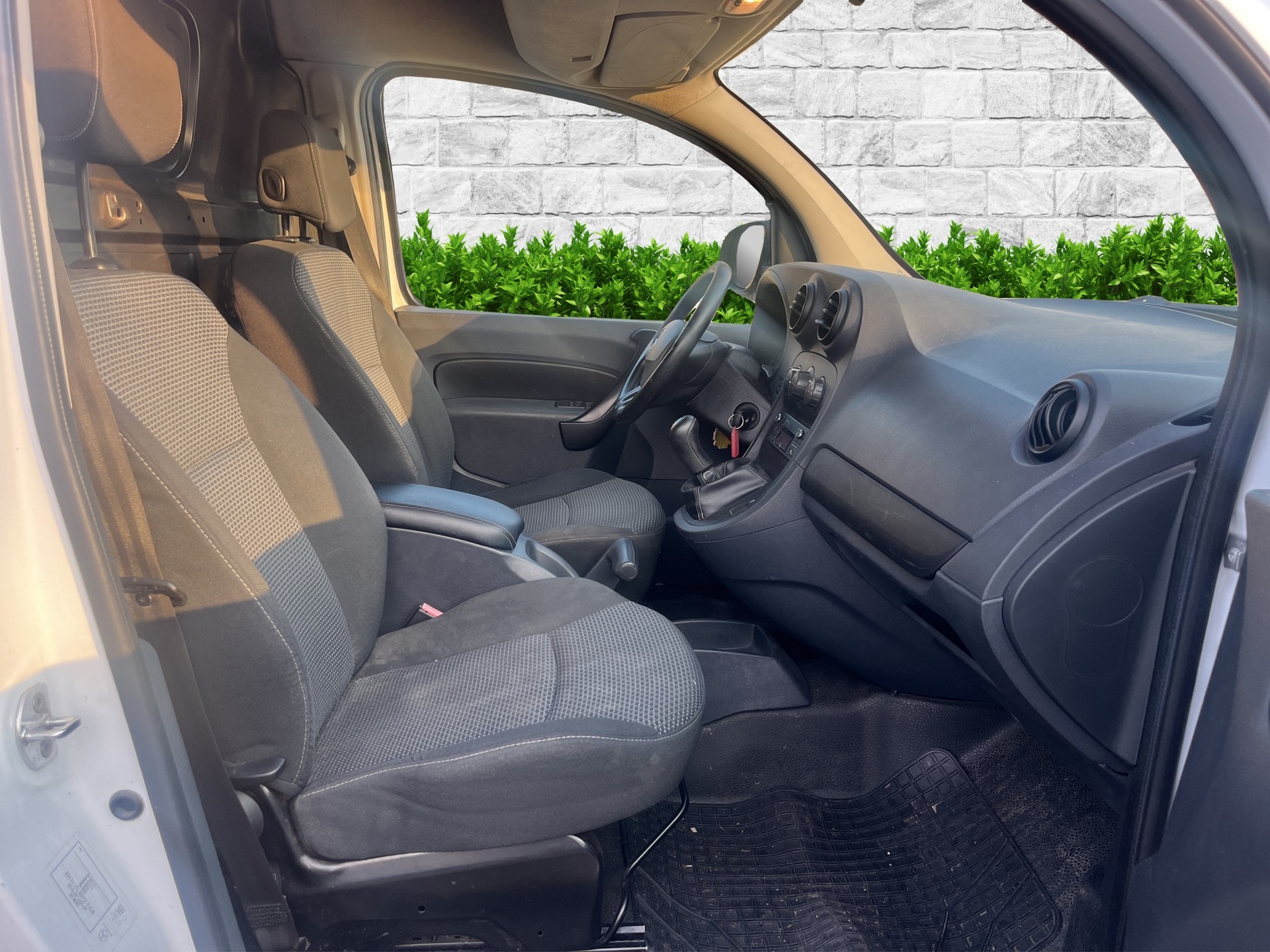 MERCEDES-BENZ Citan 109 CDI EL Euro 5-image-10