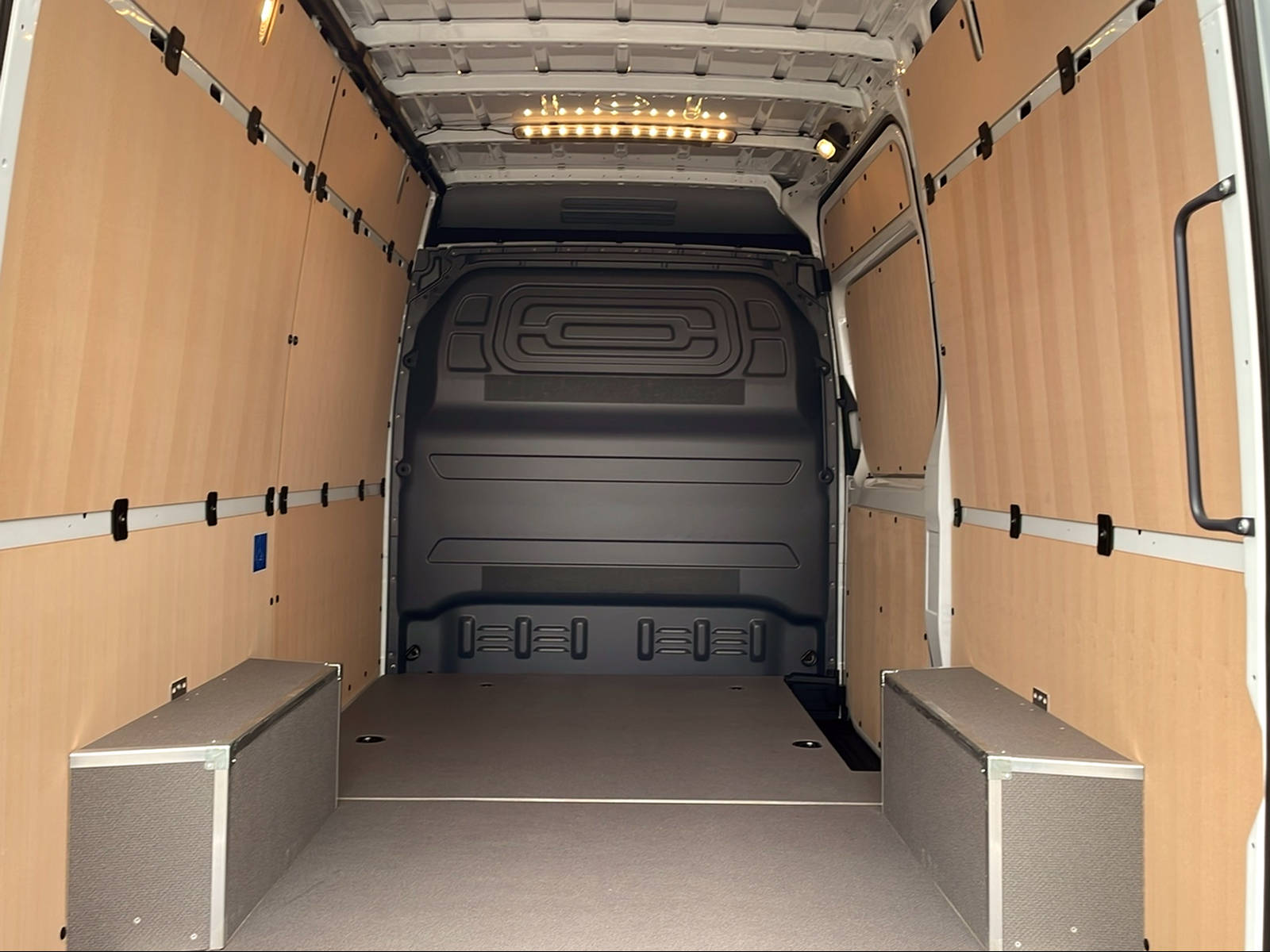 MERCEDES-BENZ Sprinter 317 CDI Standard 9G-TRONIC-image-5