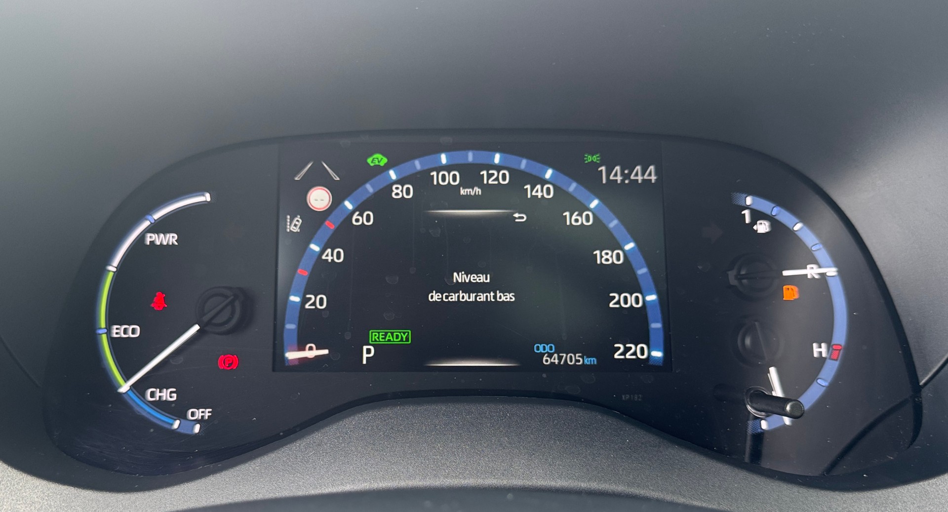 TOYOTA Yaris Cross 1.5 Trend e-CVT AWDi-image-20