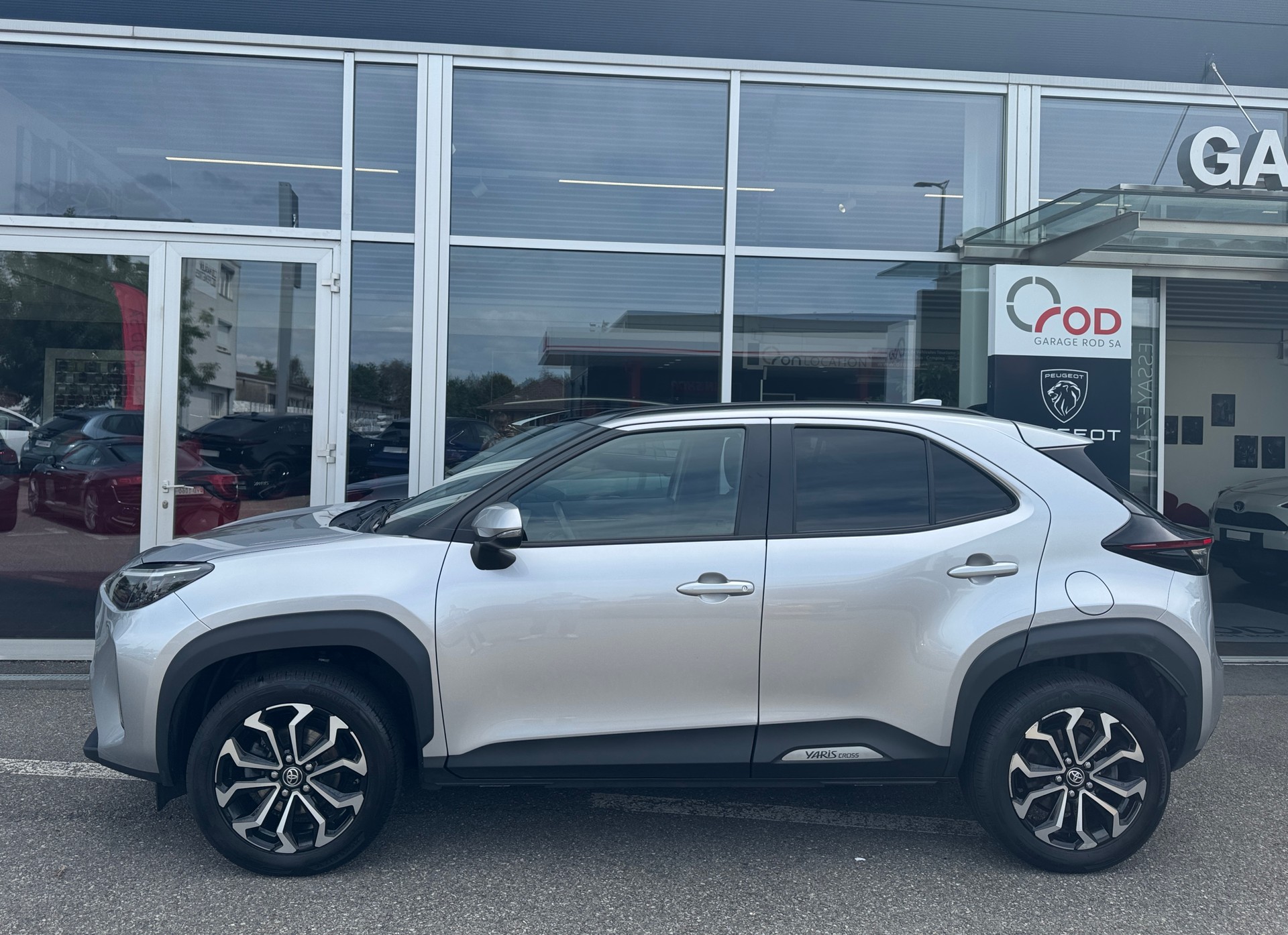 TOYOTA Yaris Cross 1.5 Trend e-CVT AWDi-showroom-element-3