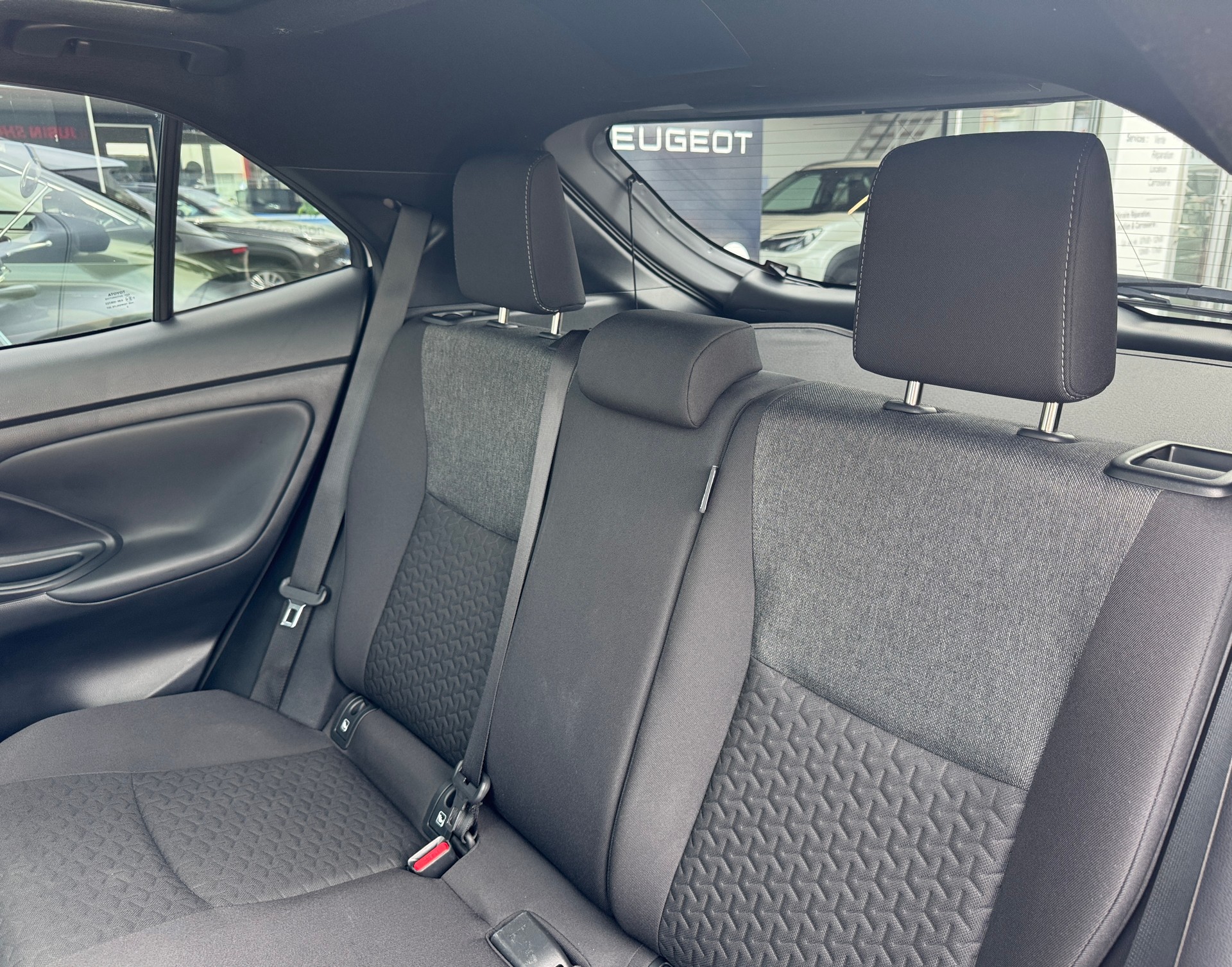 TOYOTA Yaris Cross 1.5 Trend e-CVT AWDi-image-15