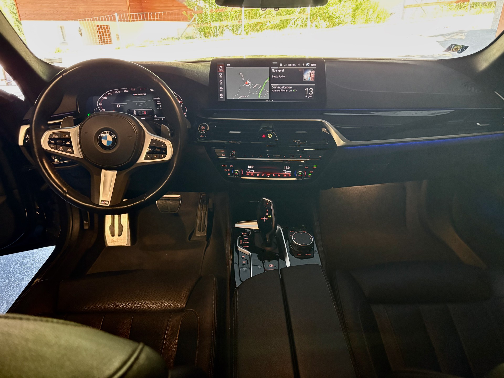 BMW M550i xDrive SAG-image-8
