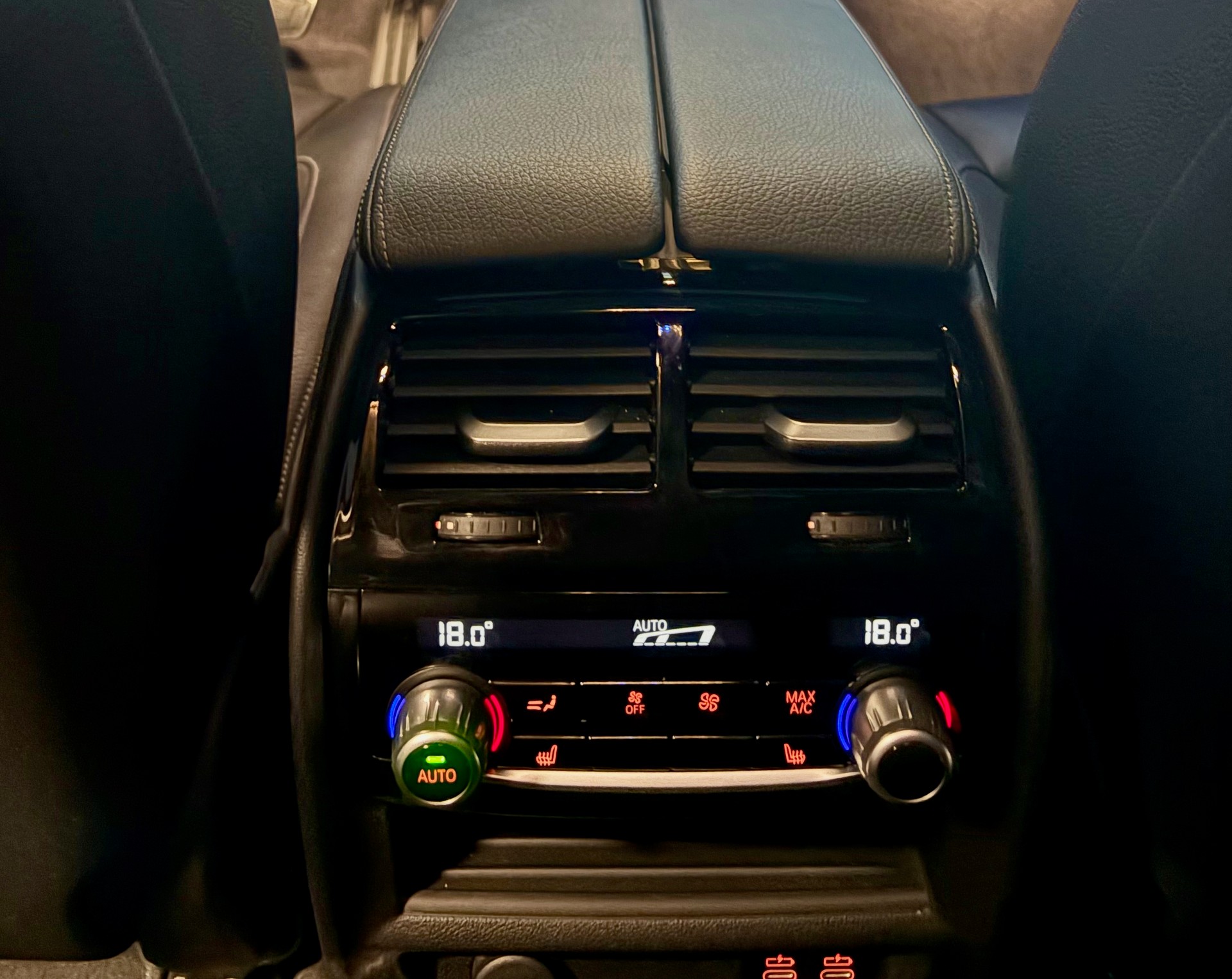 BMW M550i xDrive SAG-image-7