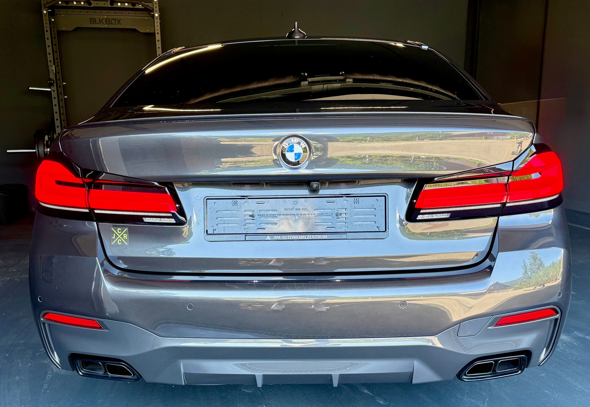 BMW M550i xDrive SAG-image-5