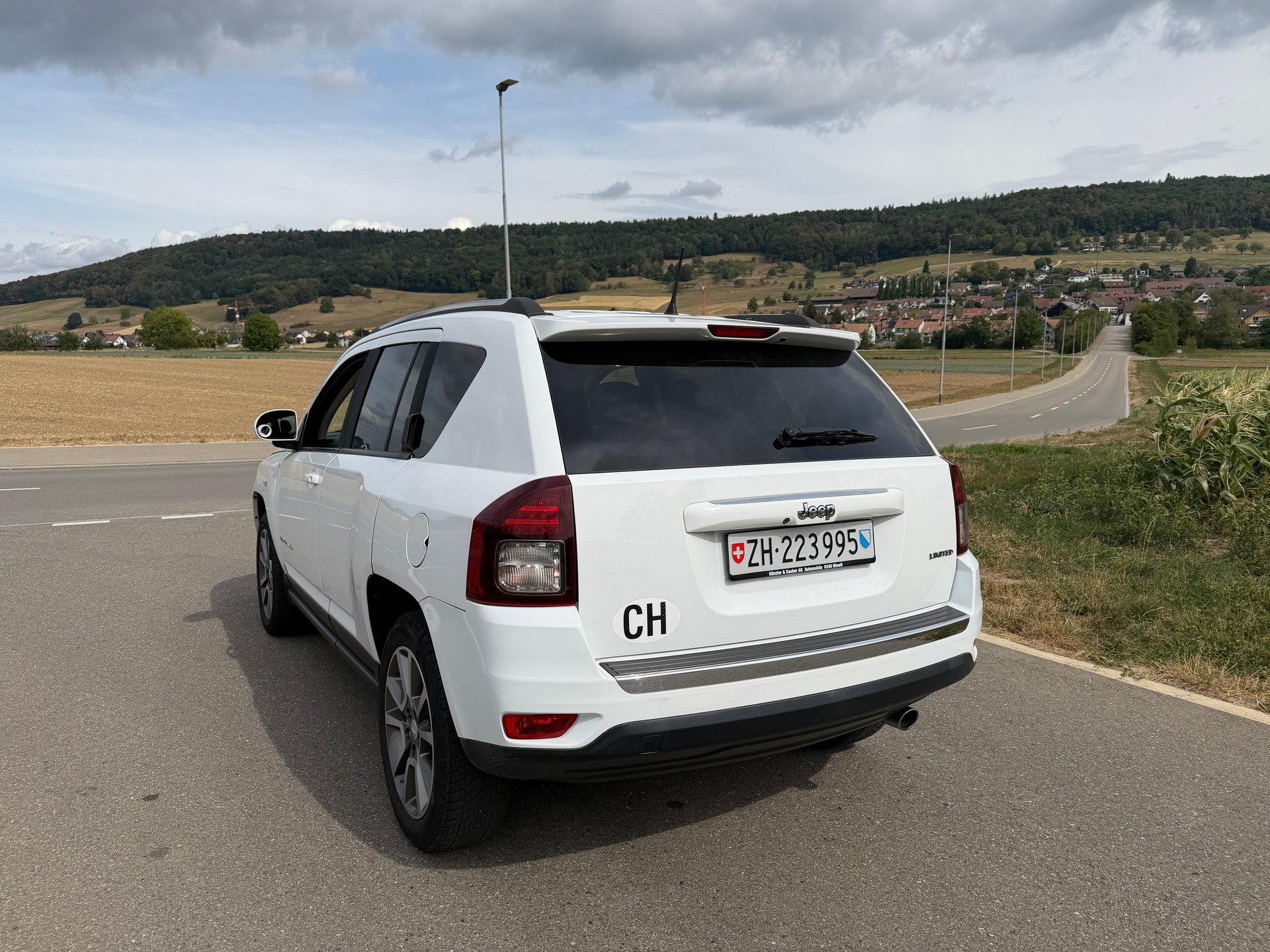 JEEP Compass 2.4 Limited Automatic-image-3