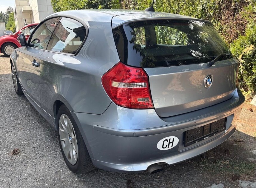 BMW 116i-image-1
