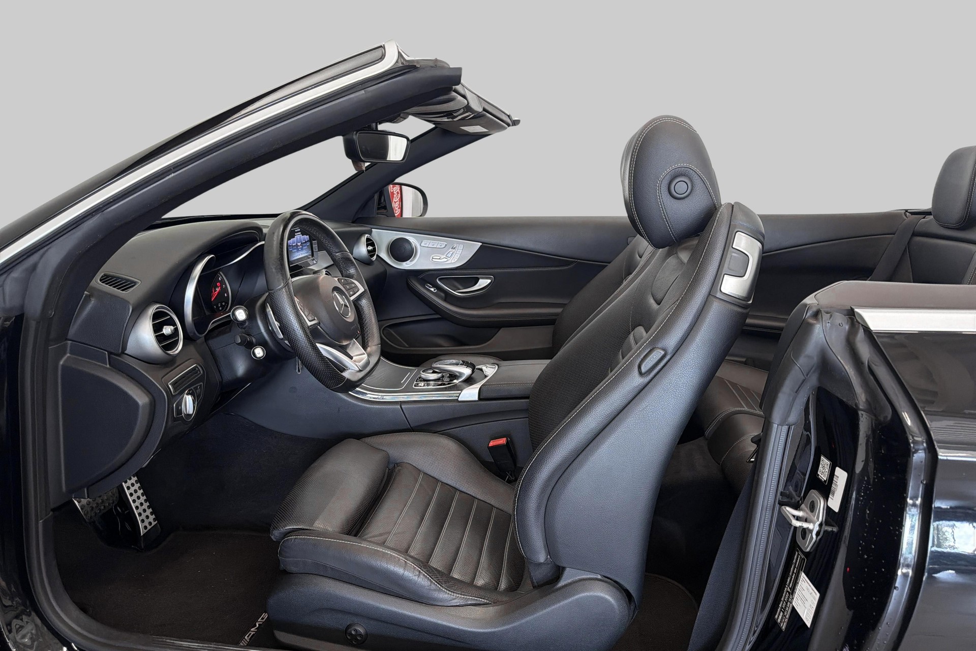 MERCEDES-BENZ C 250 Cabriolet AMG Line 9G-Tronic-image-7