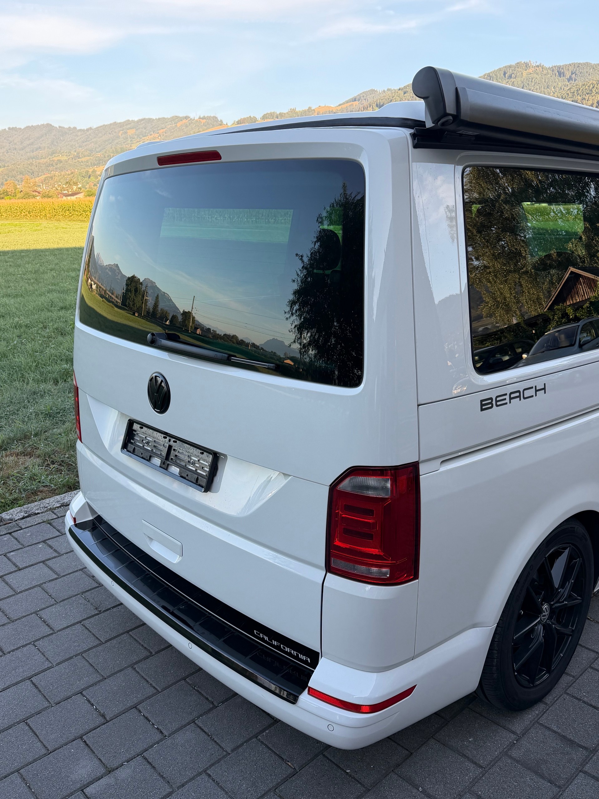 VW T6 California Beach 2.0TDI 150 DSG 4M-image-3
