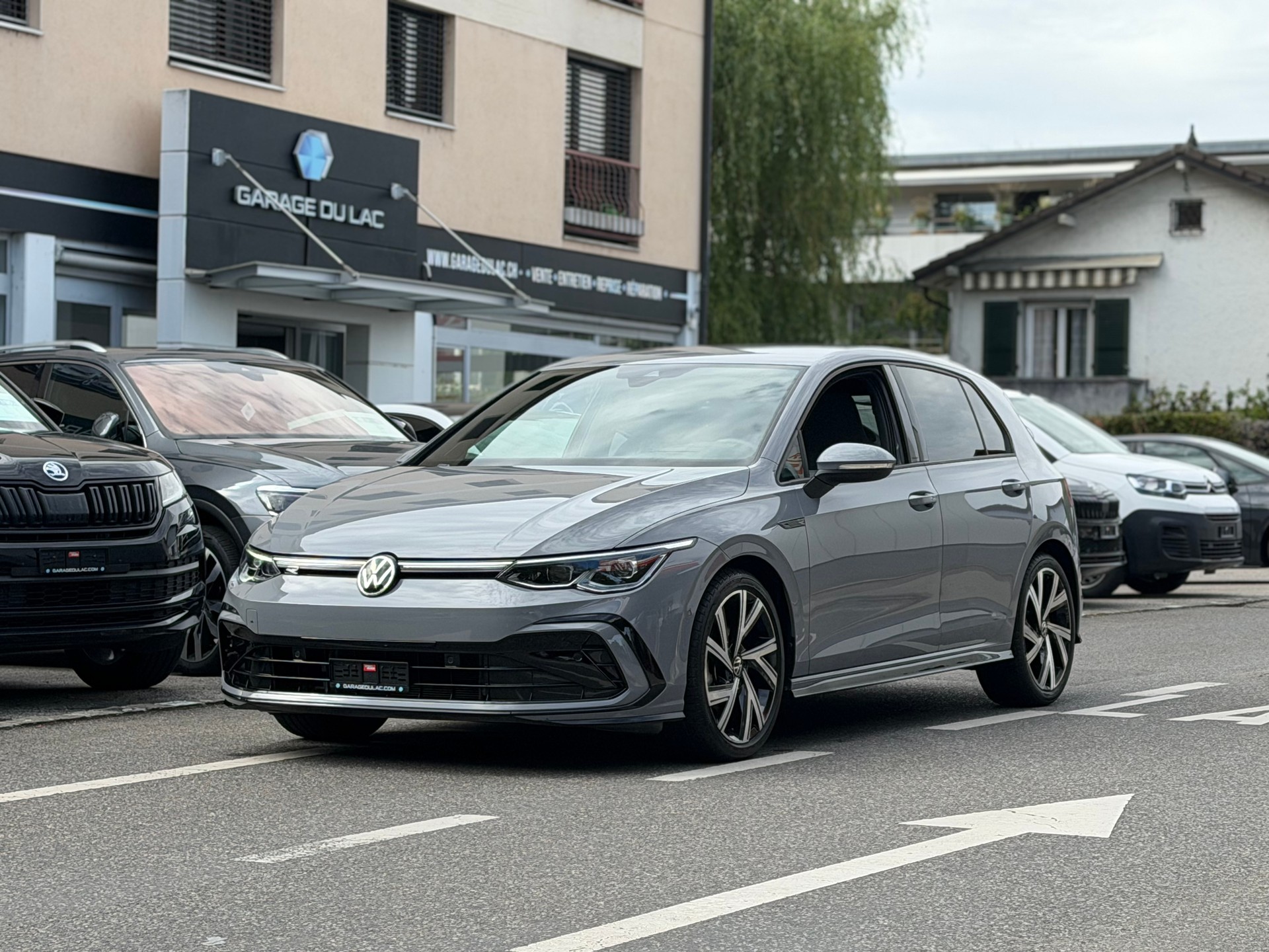 VW Golf 1.5 eTSI mHEV ACT R-Line DSG-image-0