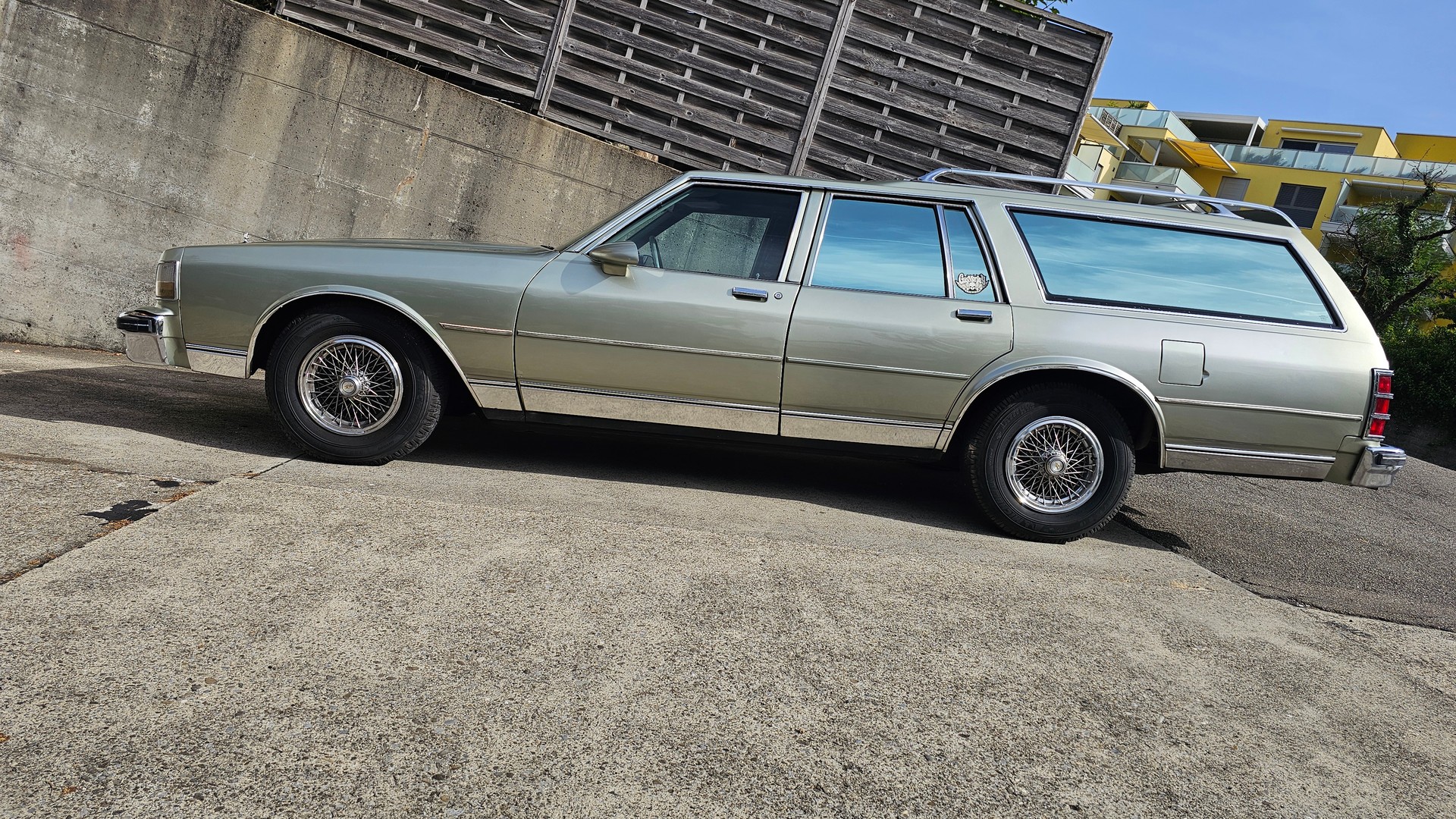 CHEVROLET Caprice Classic-image-0