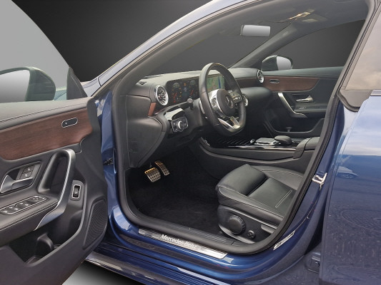 MERCEDES-BENZ CLA 250 AMG Line 4Matic-image-9