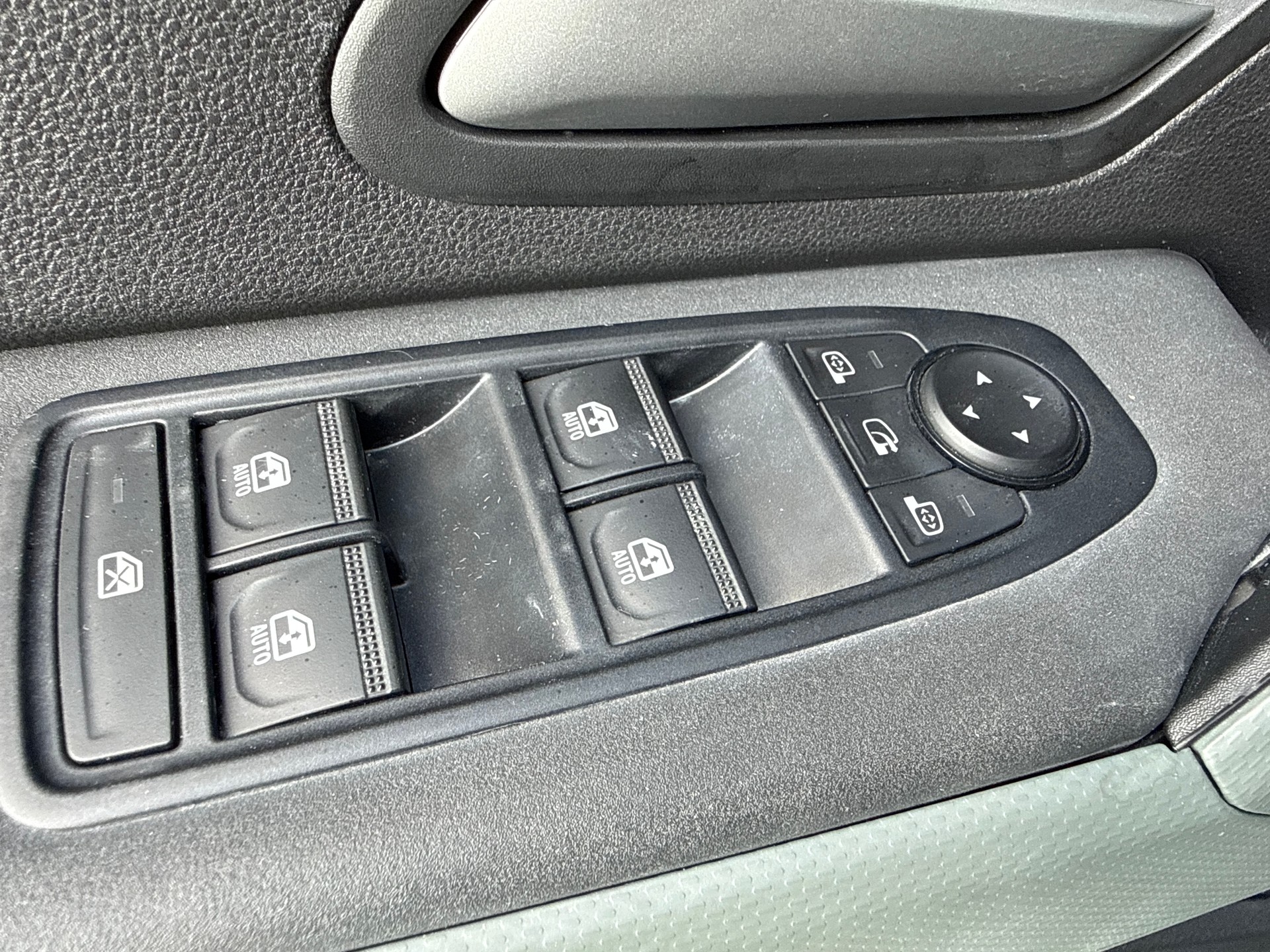 DACIA Duster TCe 130 48V Journey 4x4-image-9