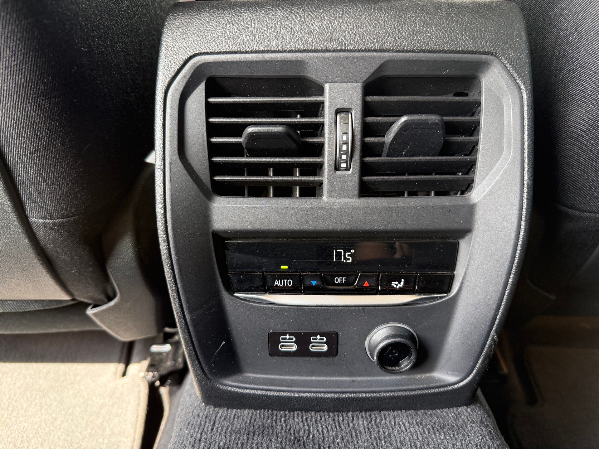 BMW 320d xDrive Touring Steptronic-image-16