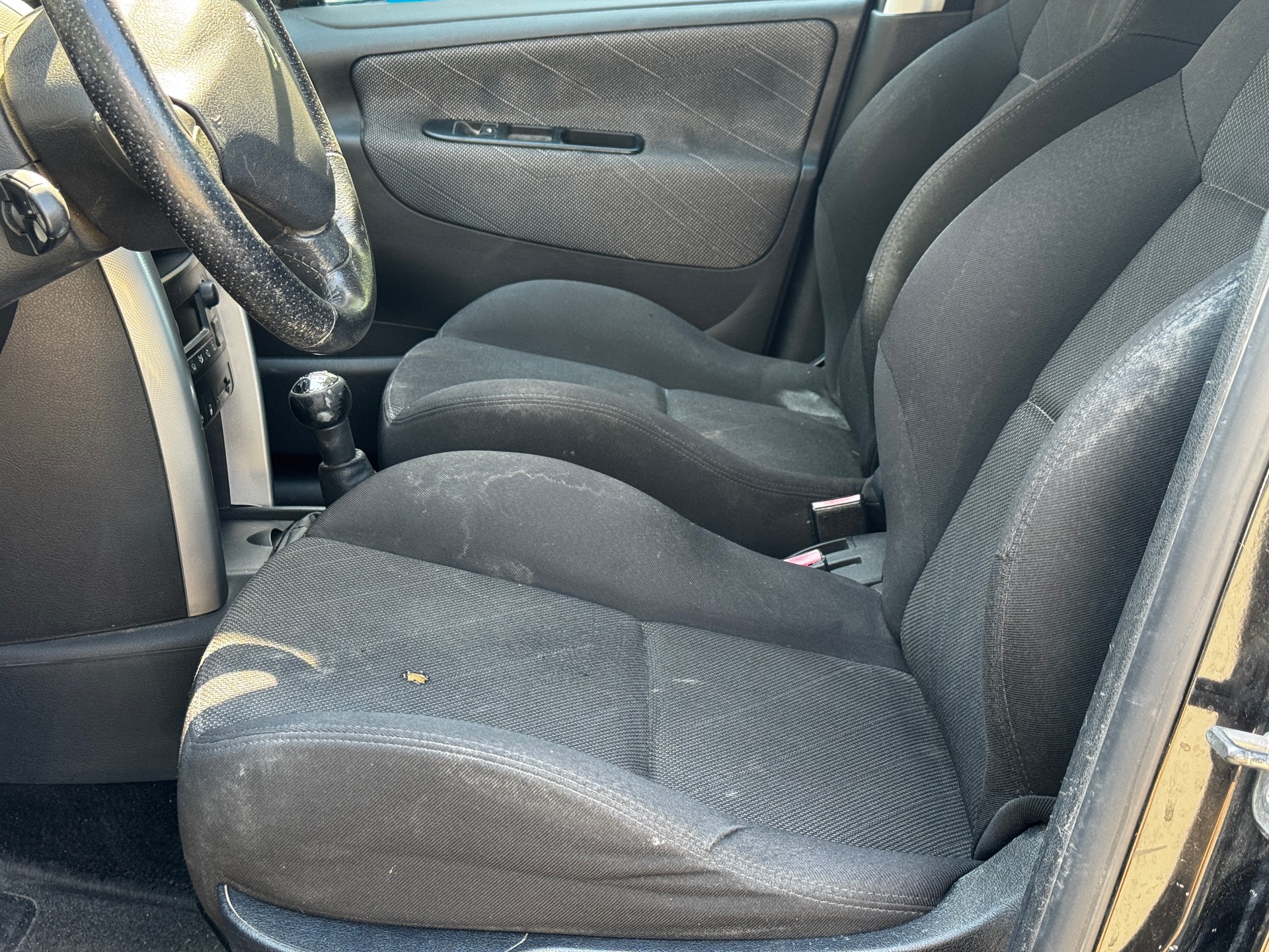 PEUGEOT 207 1.6 16V Sport-image-10