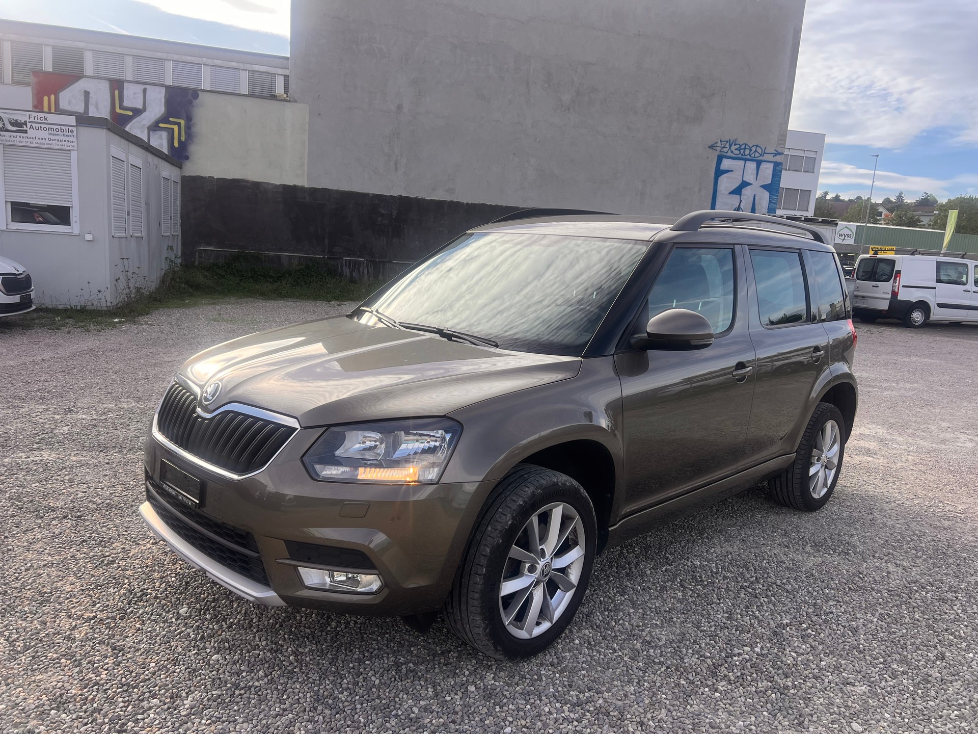 SKODA Yeti 2.0 TDI Ambition 4x4 DSG-image-2