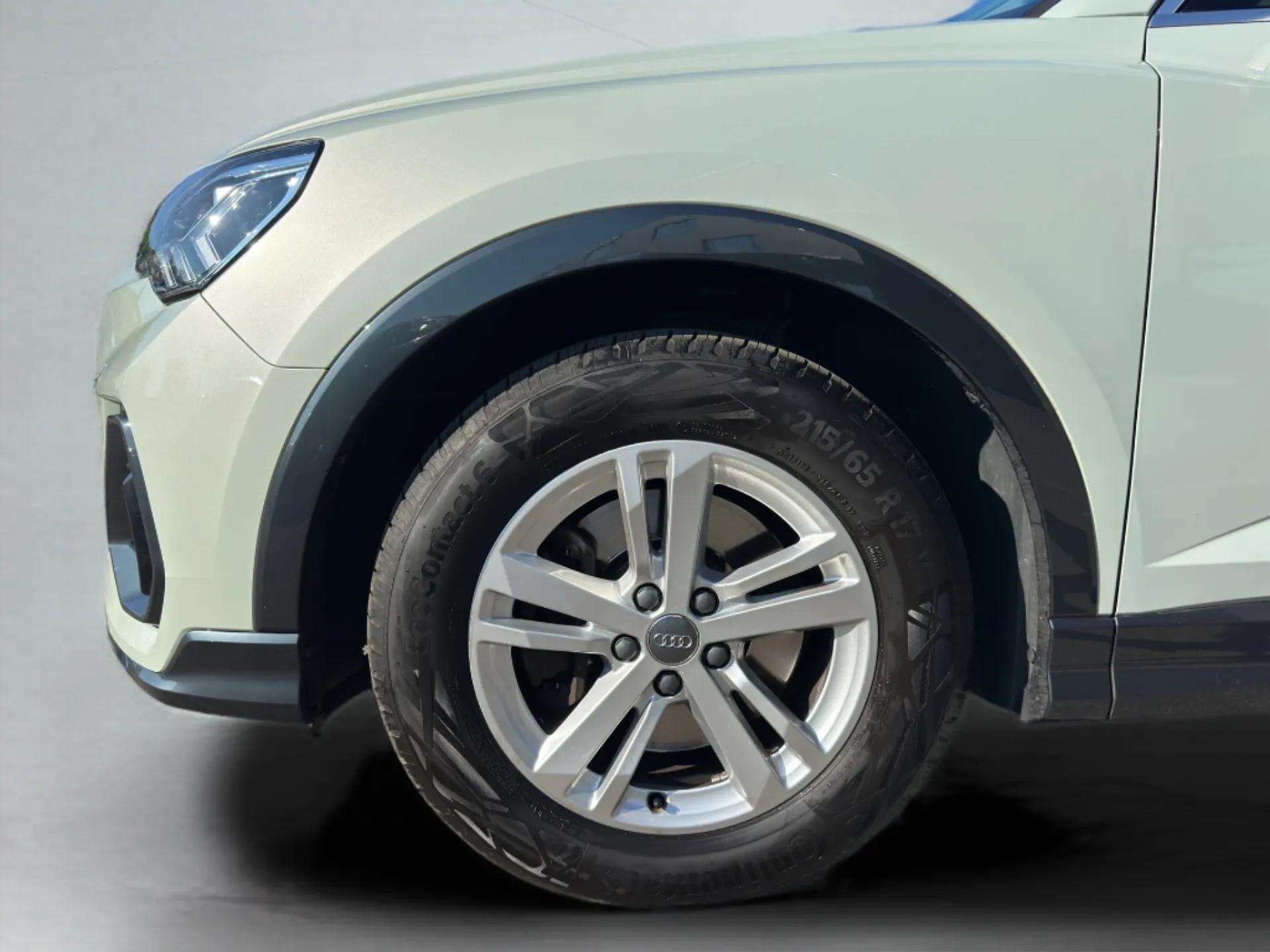 AUDI Q3 Sportback 40 TFSI quattro S-tronic-image-9