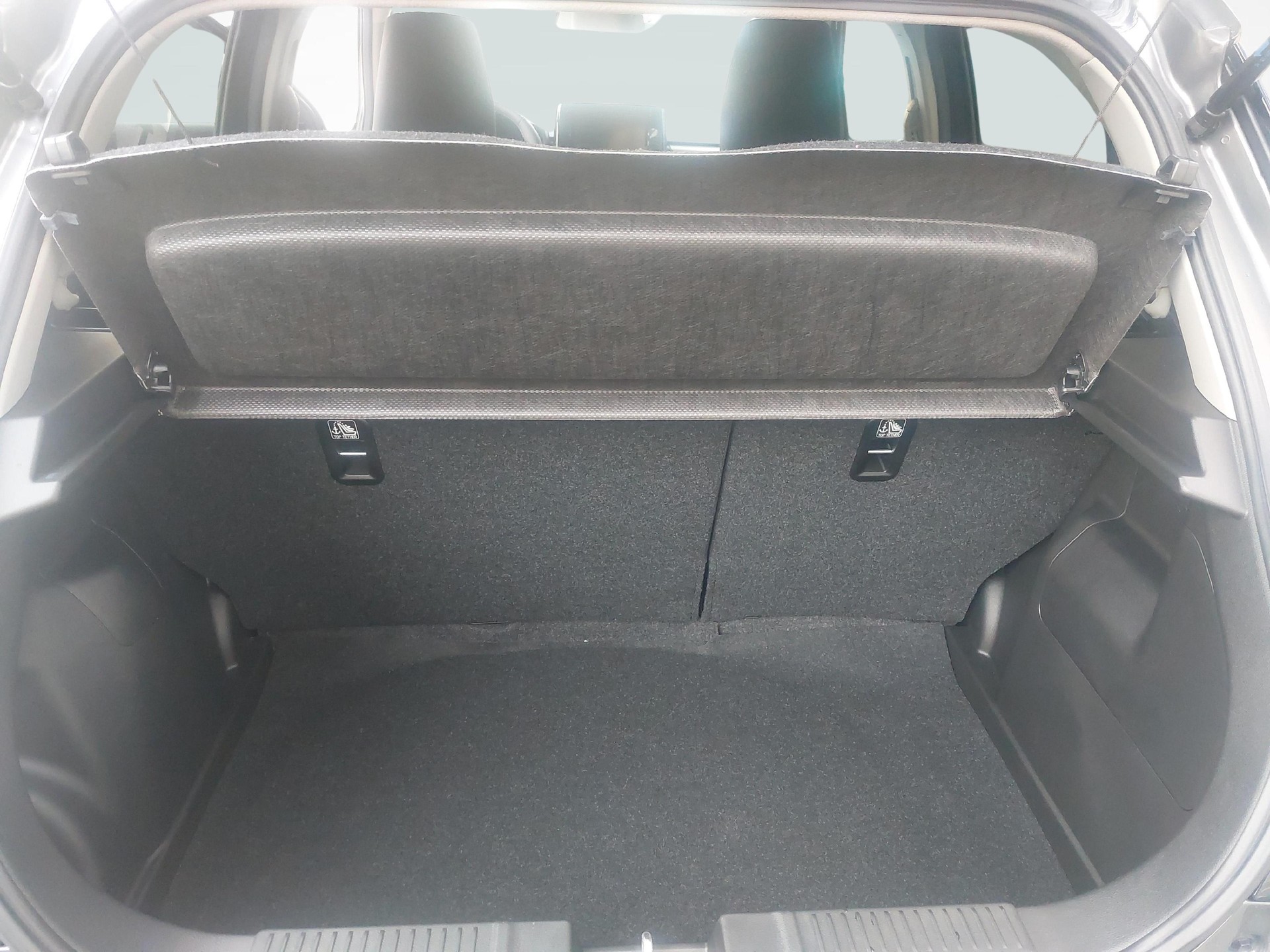 SUZUKI Swift 1.2 Compact Top Hybrid 4x4-image-11