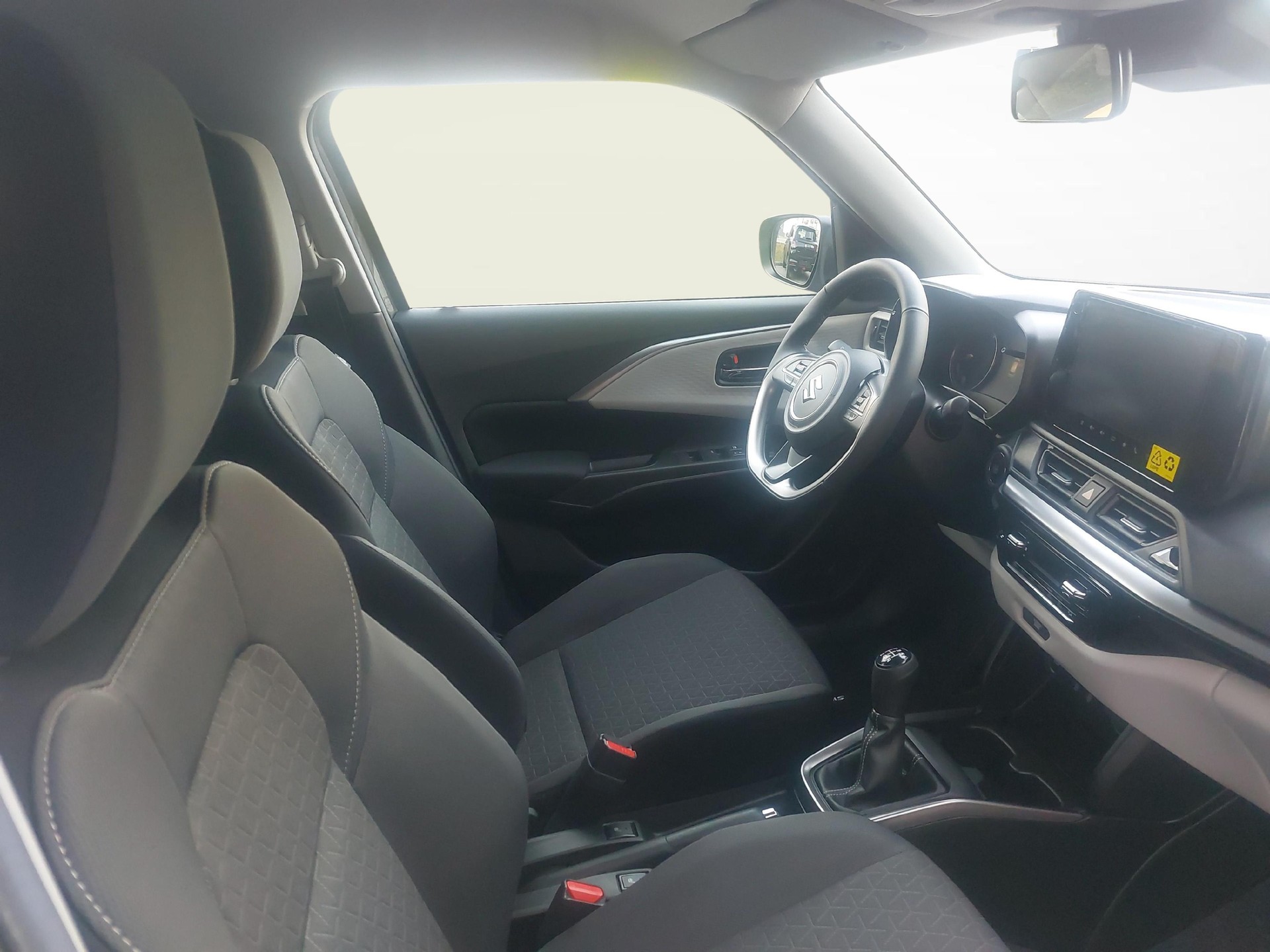 SUZUKI Swift 1.2 Compact Top Hybrid 4x4-image-9