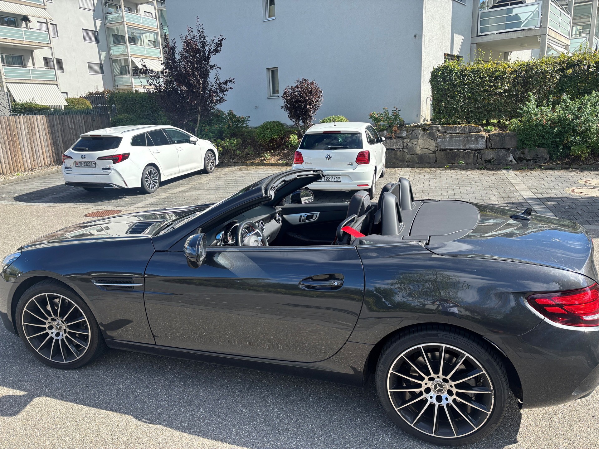 MERCEDES-BENZ SLC 180-image-2