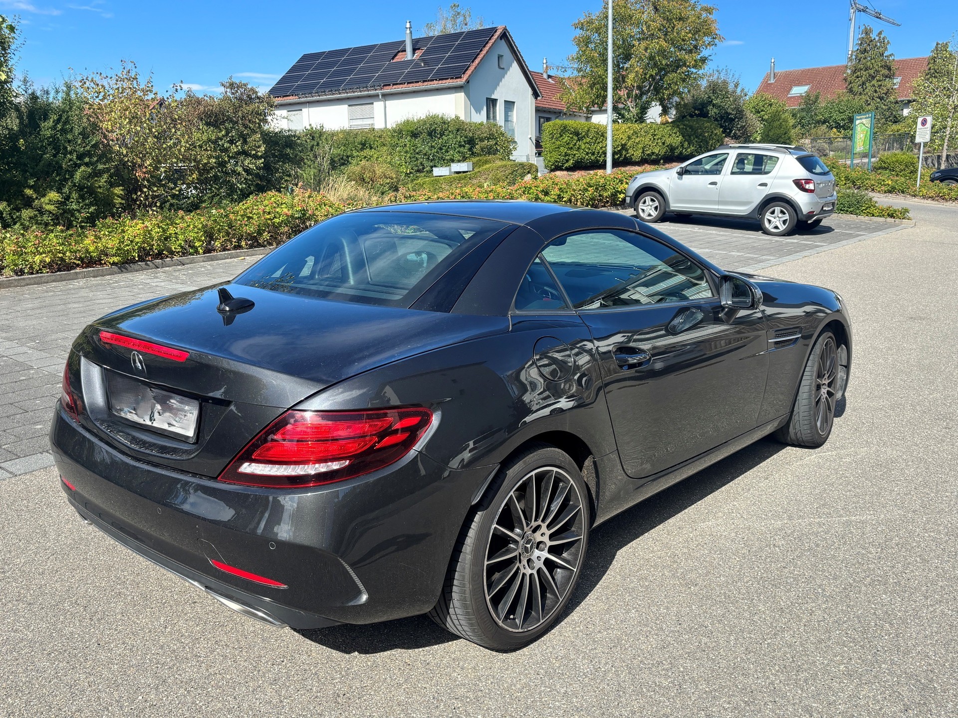 MERCEDES-BENZ SLC 180-image-4