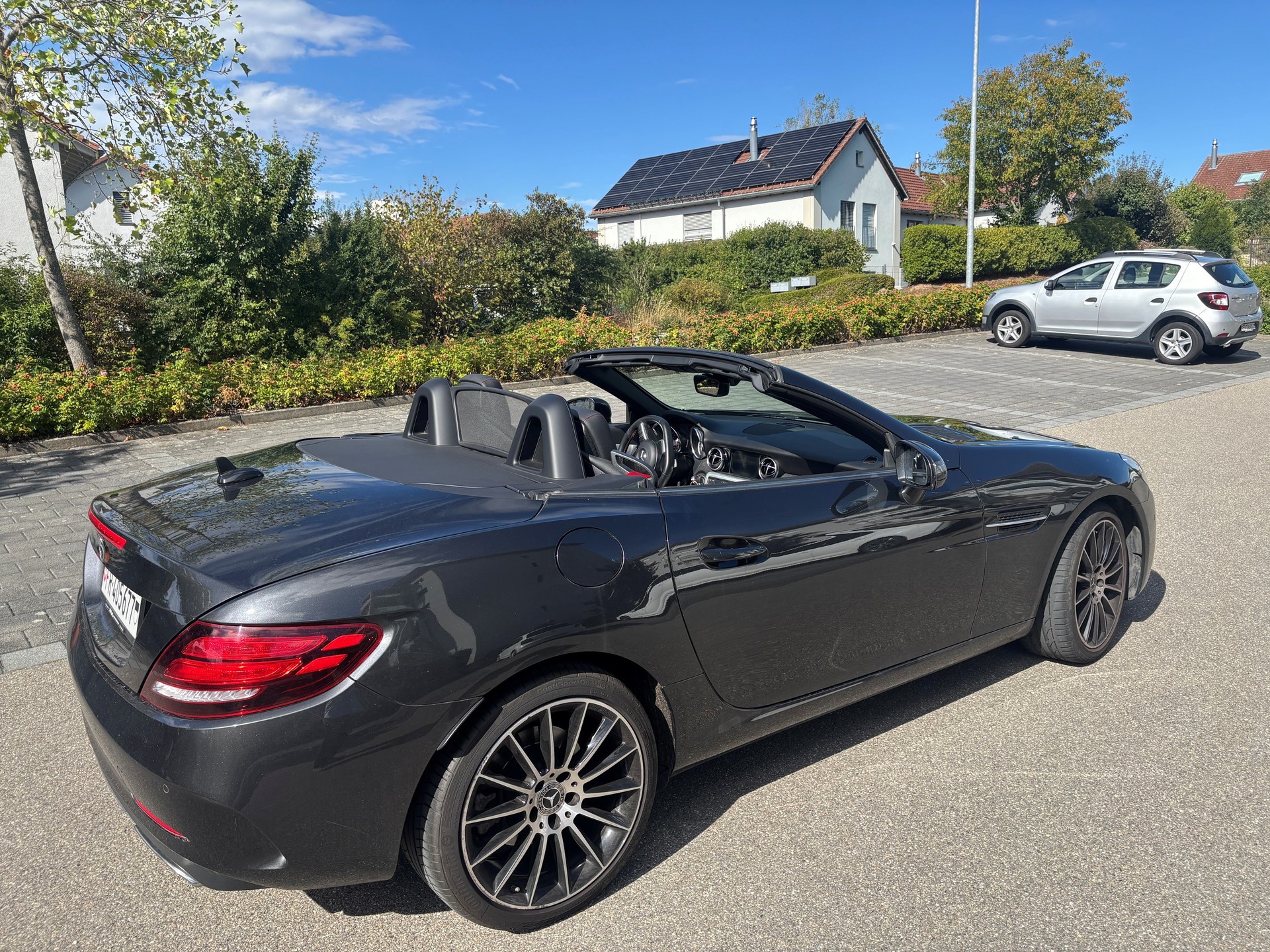 MERCEDES-BENZ SLC 180-image-3