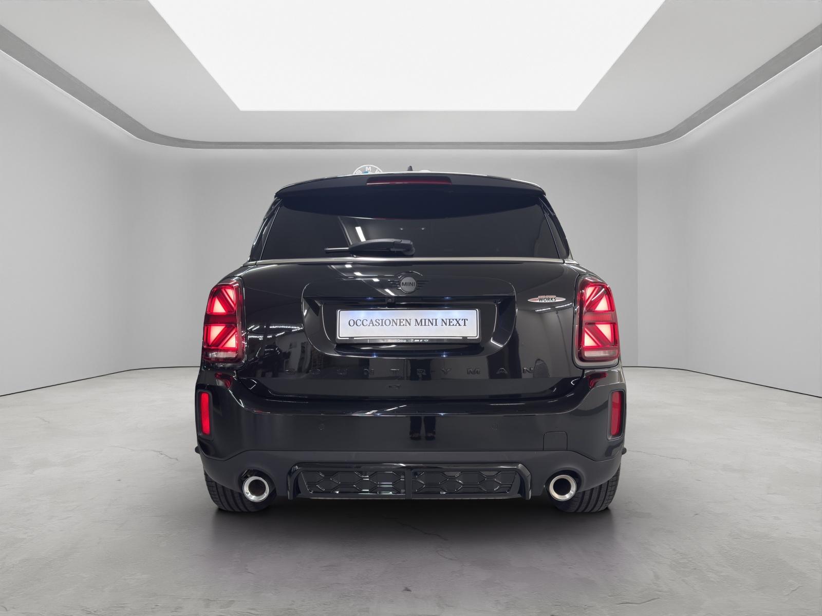 MINI Countryman F60 2.0i John Cooper Works ALL4-image-3