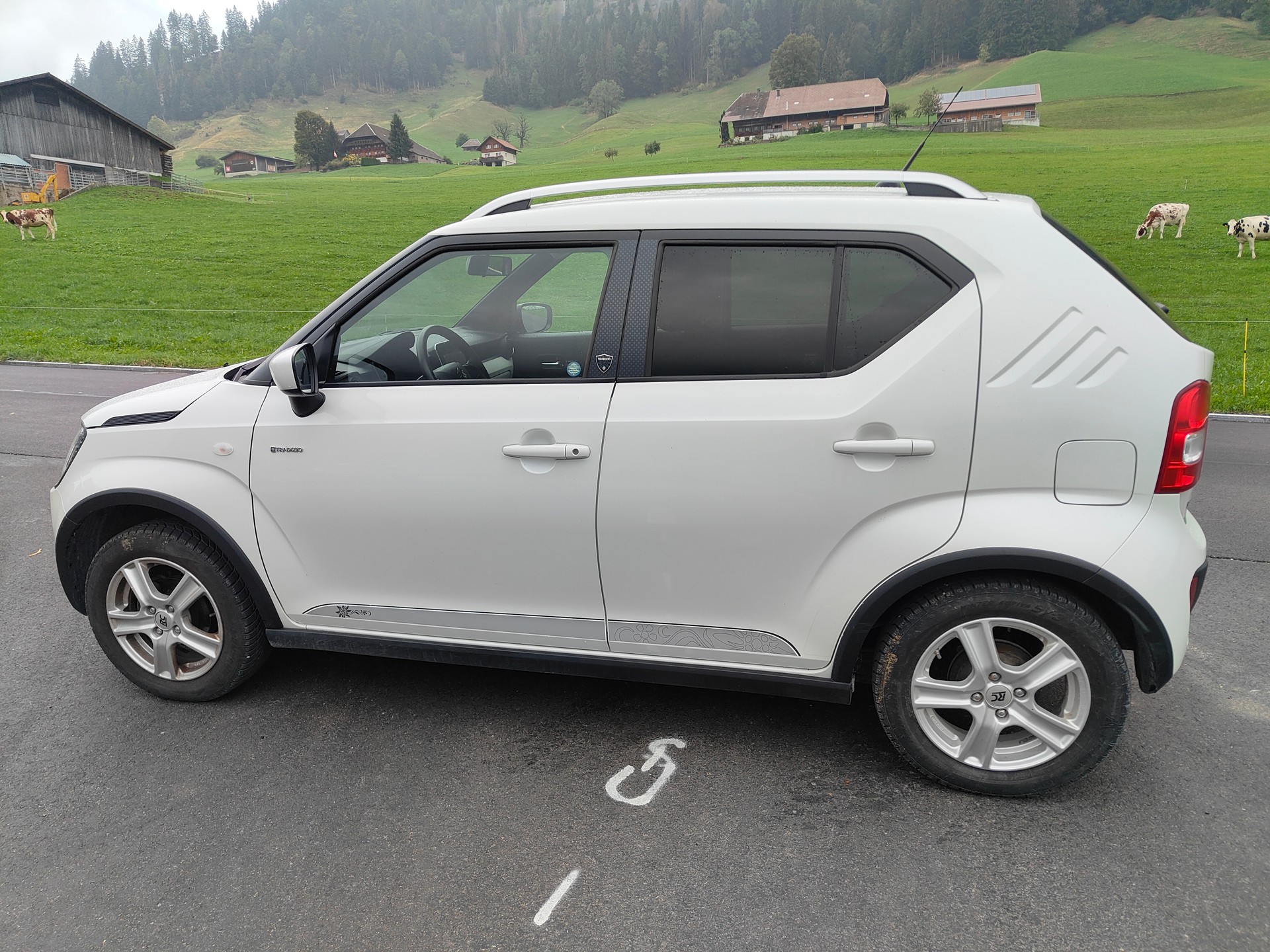 SUZUKI Ignis 1.2i Tradizio 4x4-image-5