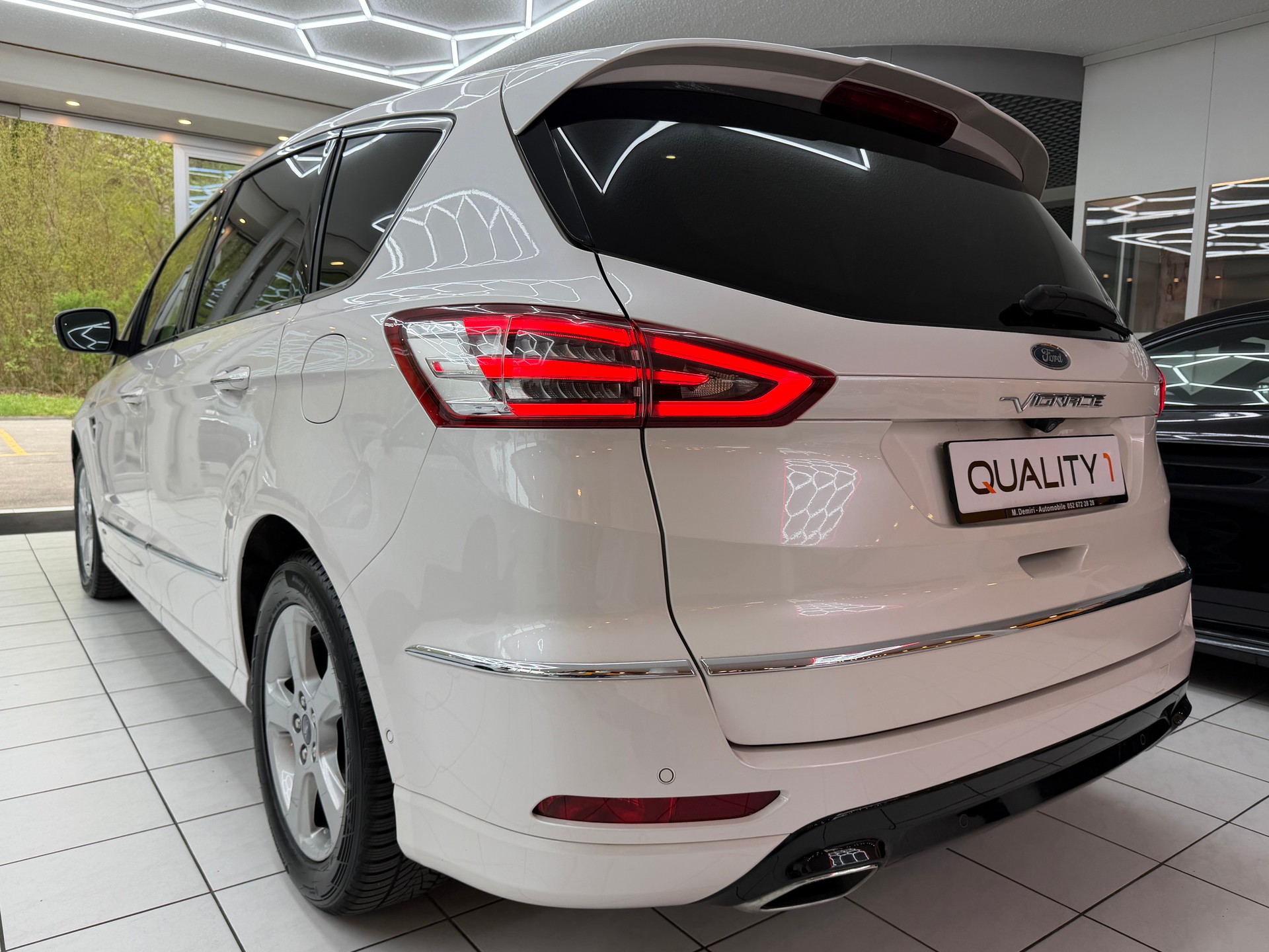 FORD S-Max 2.0 TDCi 180 Vignale FPS 4x4-image-6