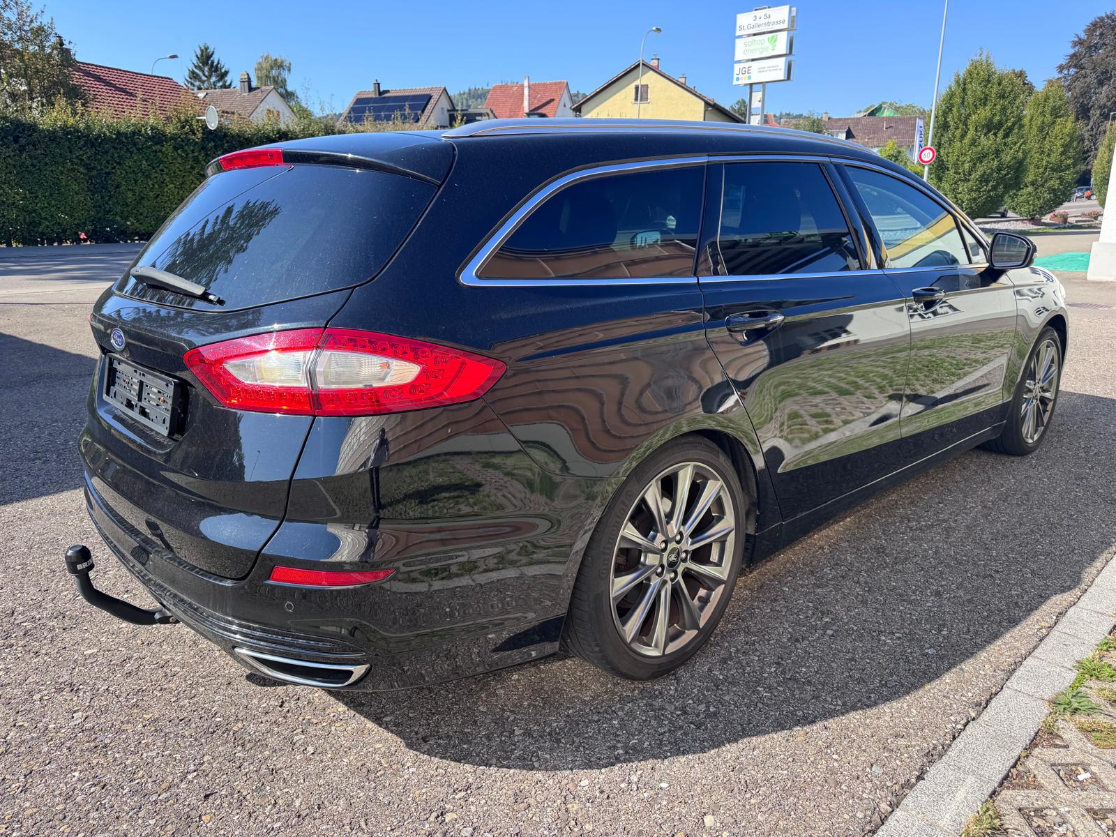 FORD Mondeo 2.0 TDCi Titanium AWD PowerShift-image-4