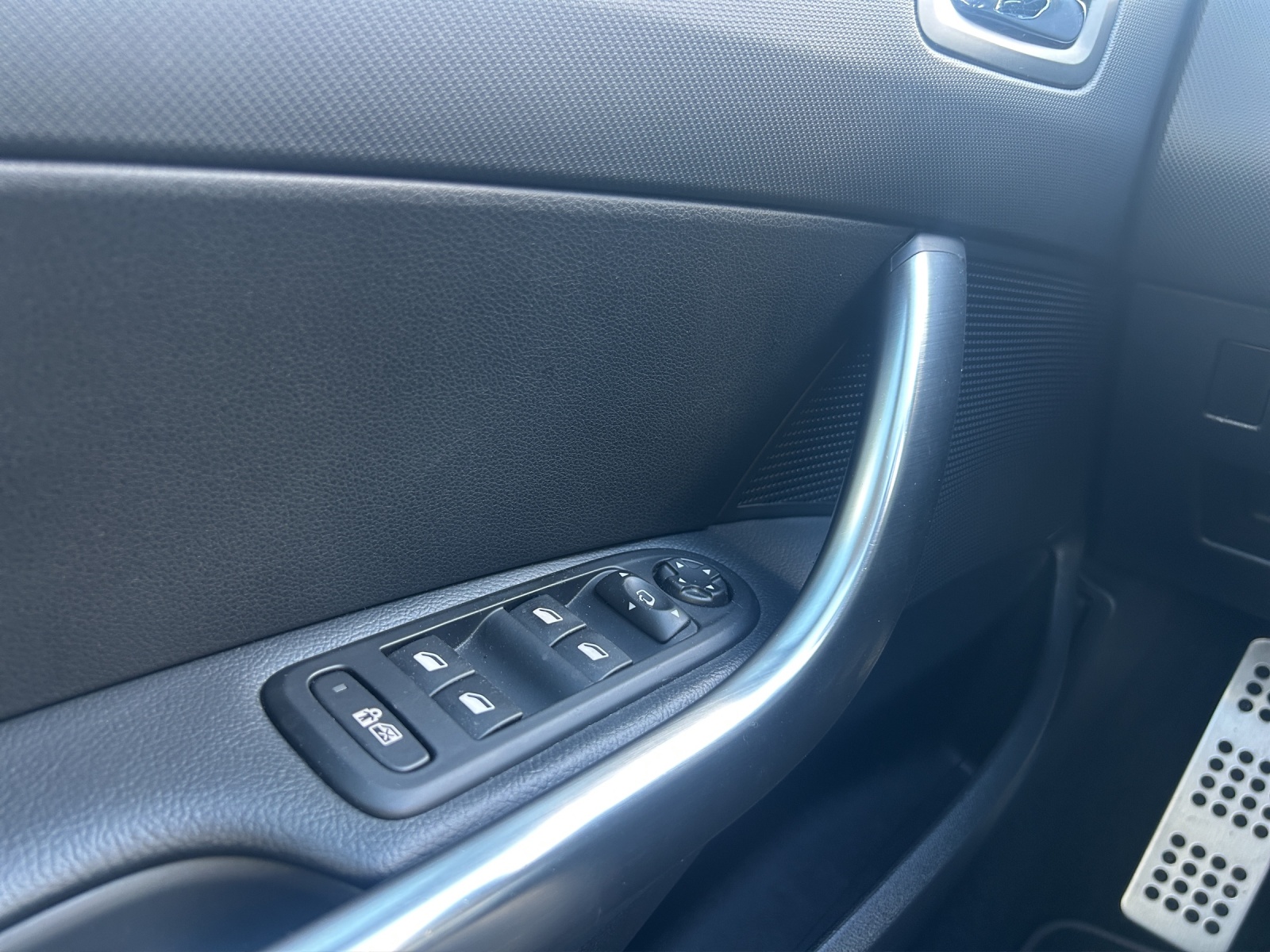 PEUGEOT 308 1.6 16V T GTi-image-12