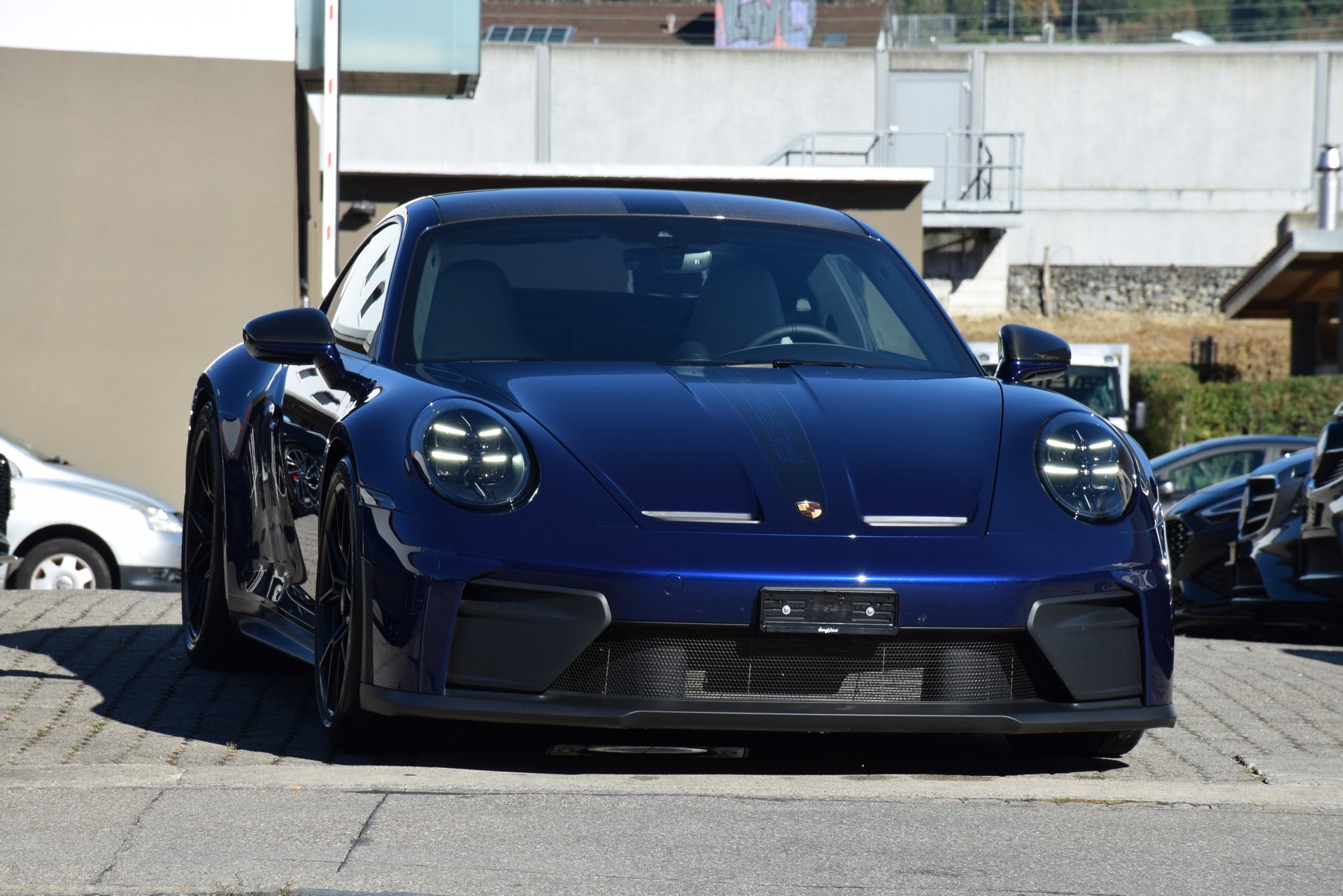 PORSCHE 911 GT3 Touring-image-4