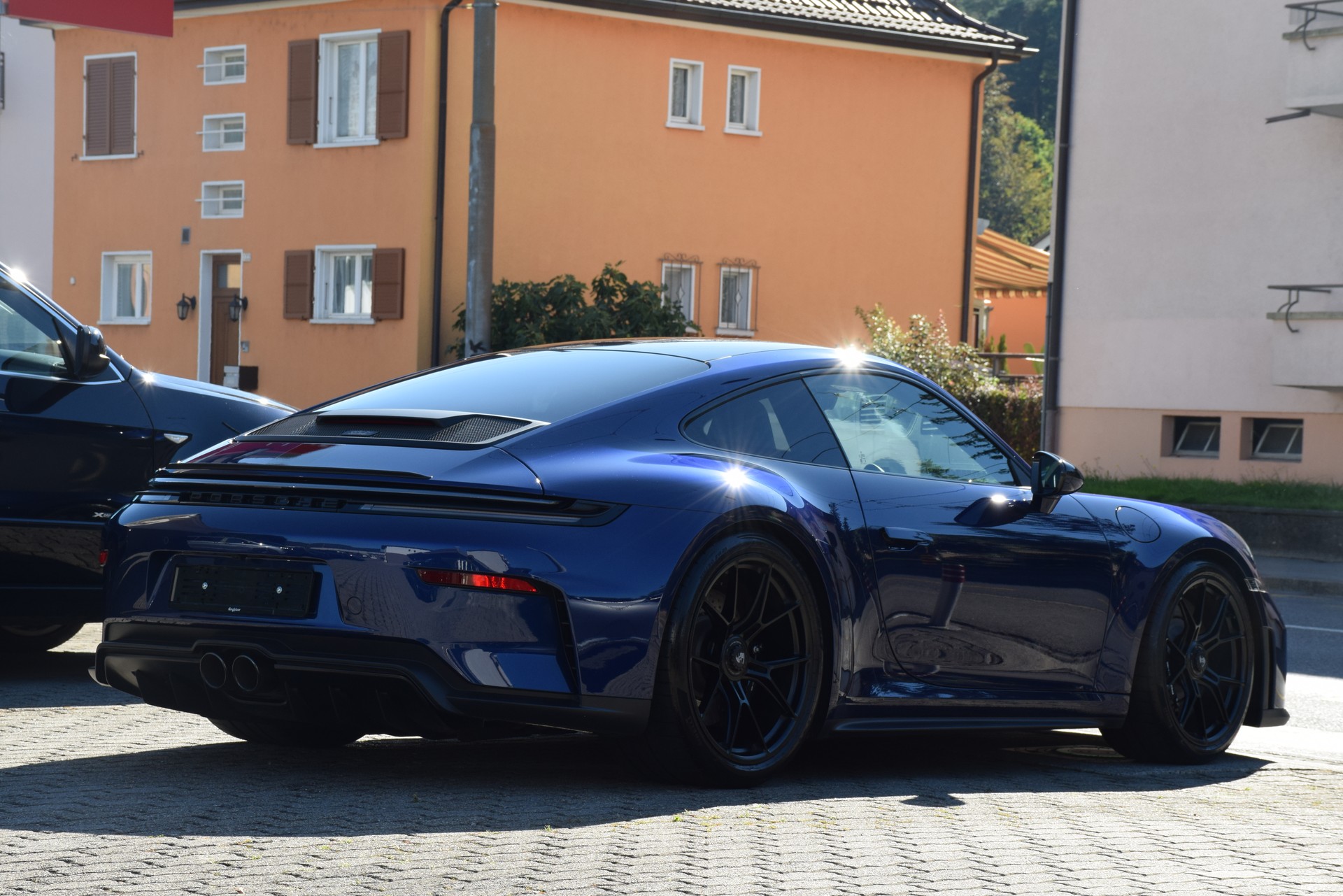 PORSCHE 911 GT3 Touring-image-10