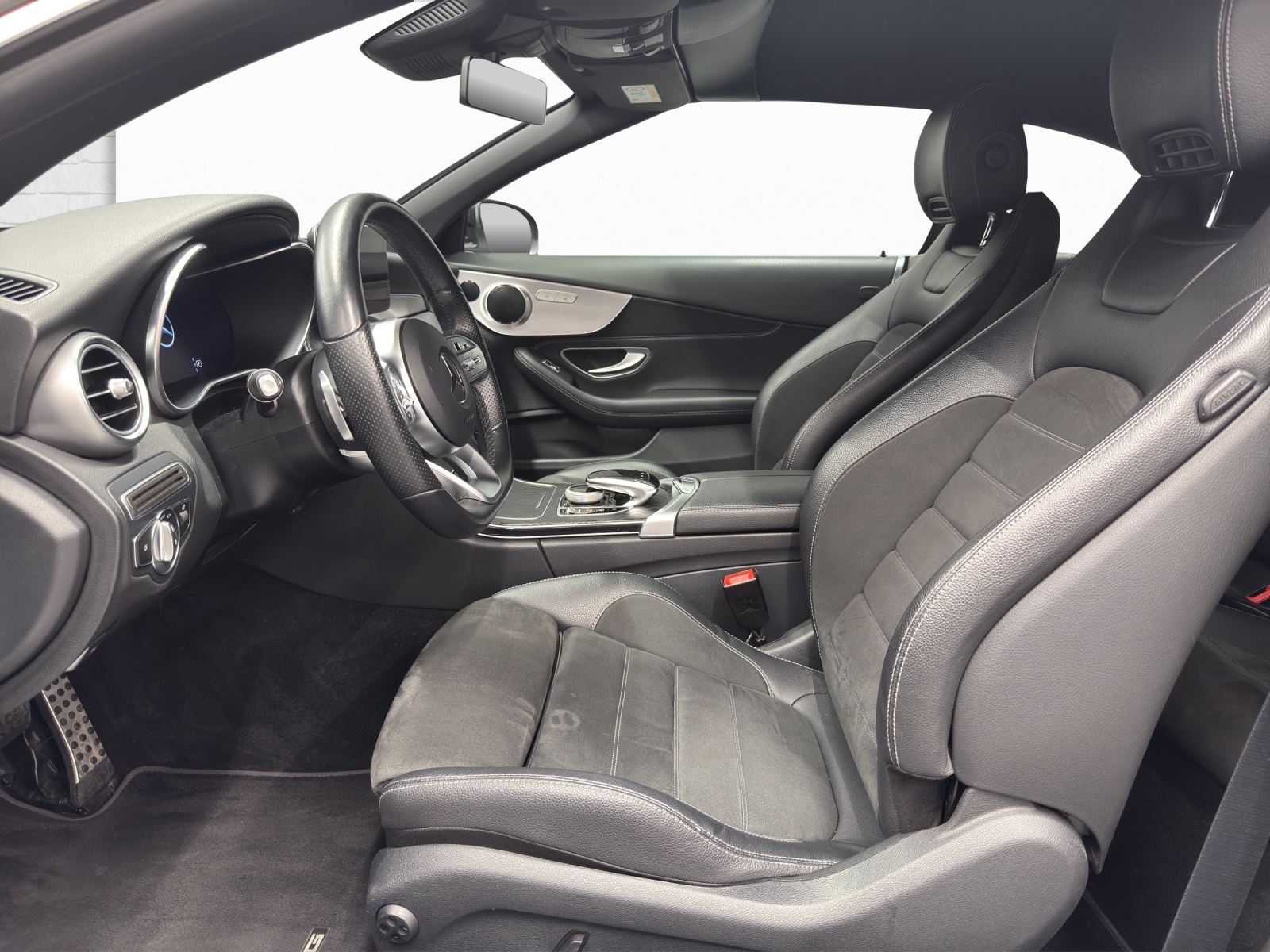 MERCEDES-BENZ C 200 AMG Line 4Matic Cabriolet-image-6