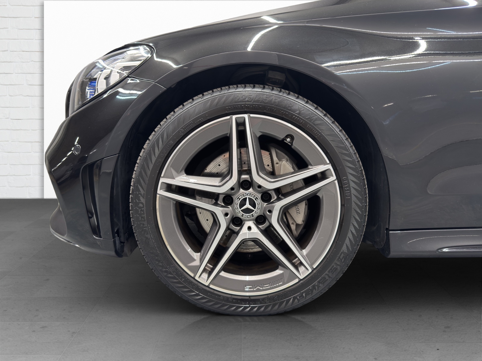 MERCEDES-BENZ C 200 AMG Line 4Matic Cabriolet-image-5