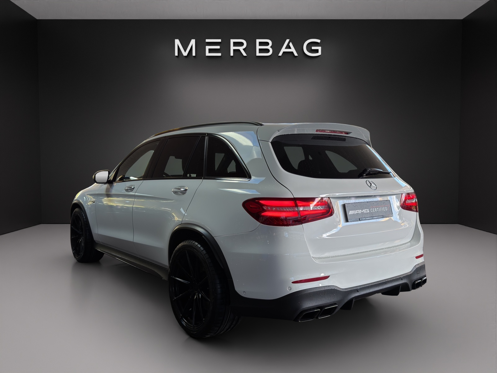 MERCEDES-BENZ GLC 63 S AMG 4Matic+ 9G-Tronic-image-4
