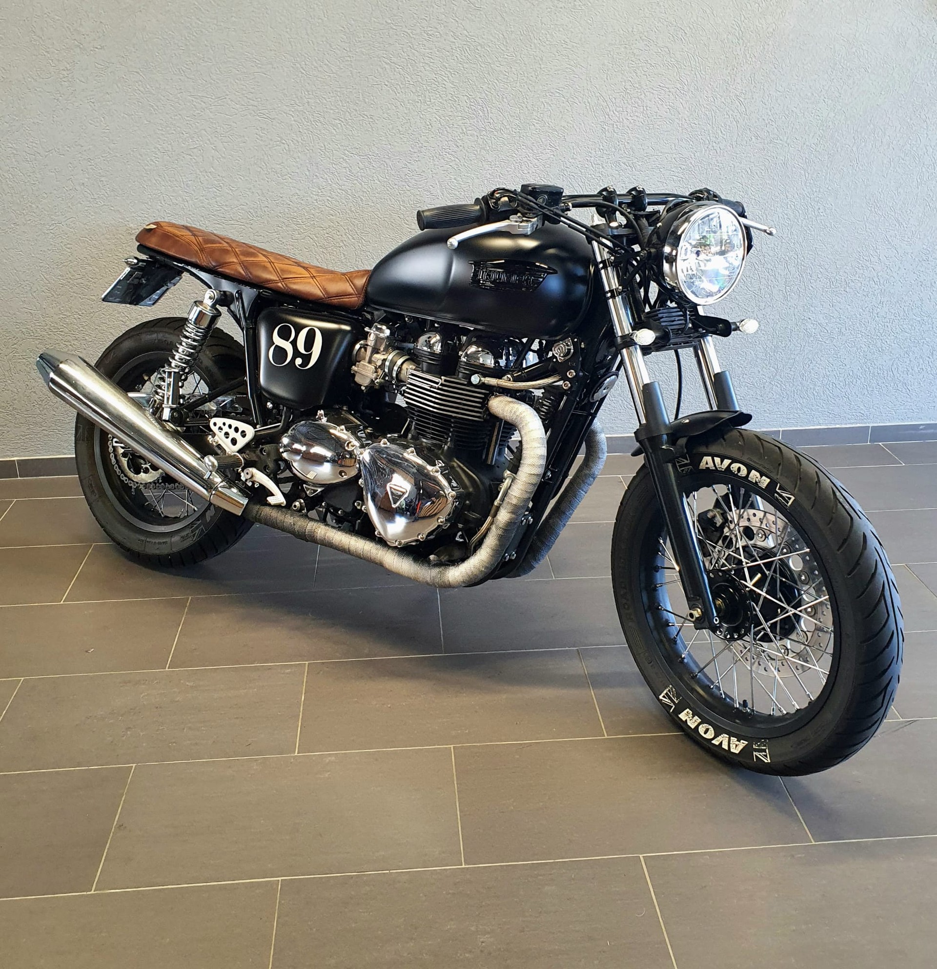 TRIUMPH Thruxton 900 i