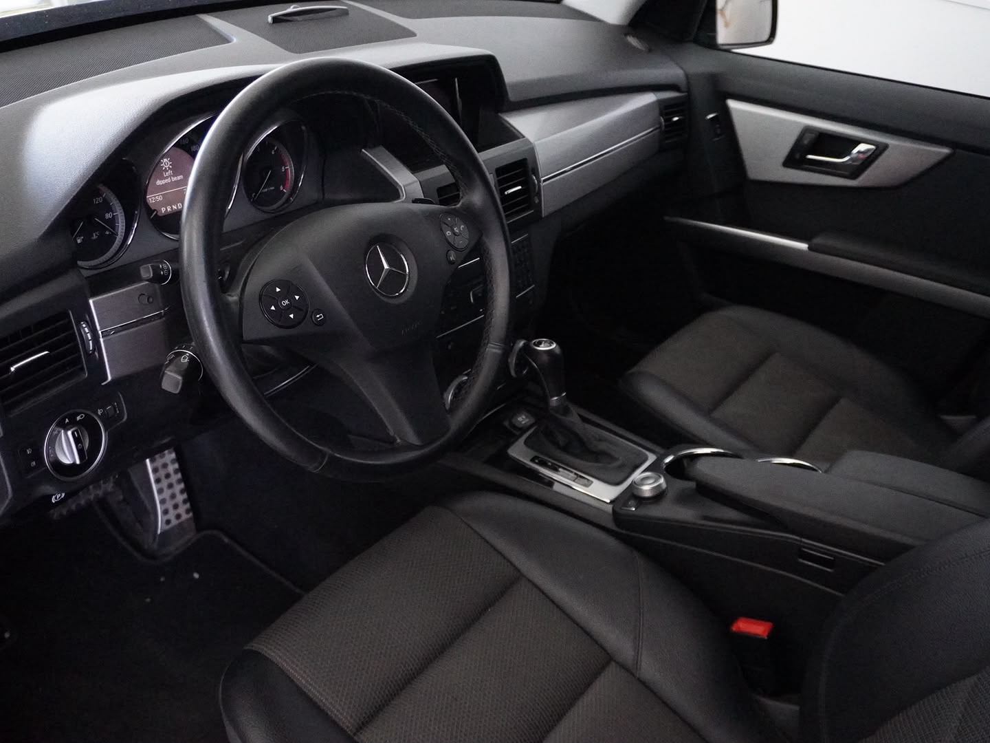 MERCEDES-BENZ GLK 220 CDI BlueEfficiency 4Matic 7G-Tronic-image-2