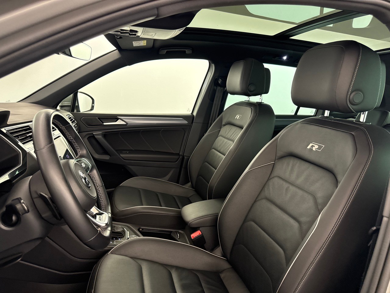 VW Tiguan 2.0TSI Highline R-Line 4Motion DSG-image-14