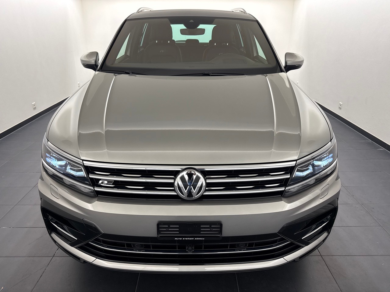 VW Tiguan 2.0TSI Highline R-Line 4Motion DSG-image-15